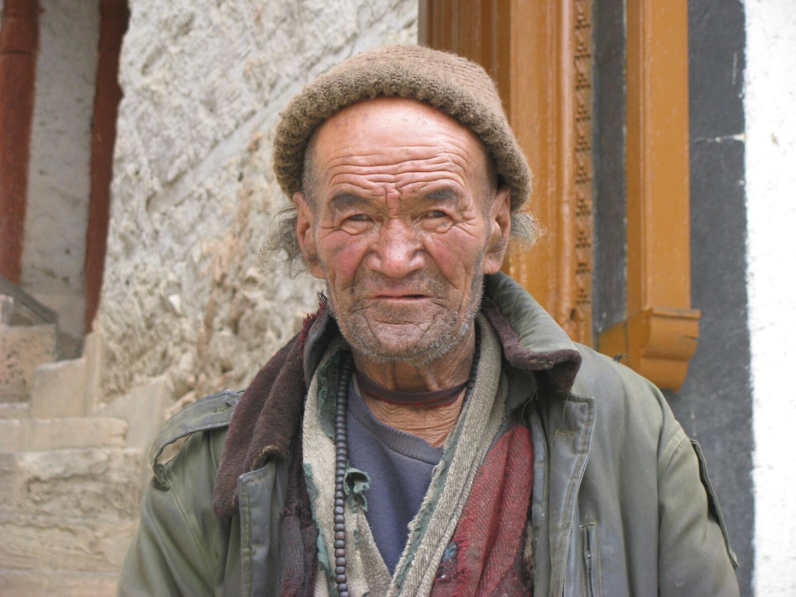 Canon POWERSHOT SX100 IS sample photo. Oldman, ladakhi, portrait photography