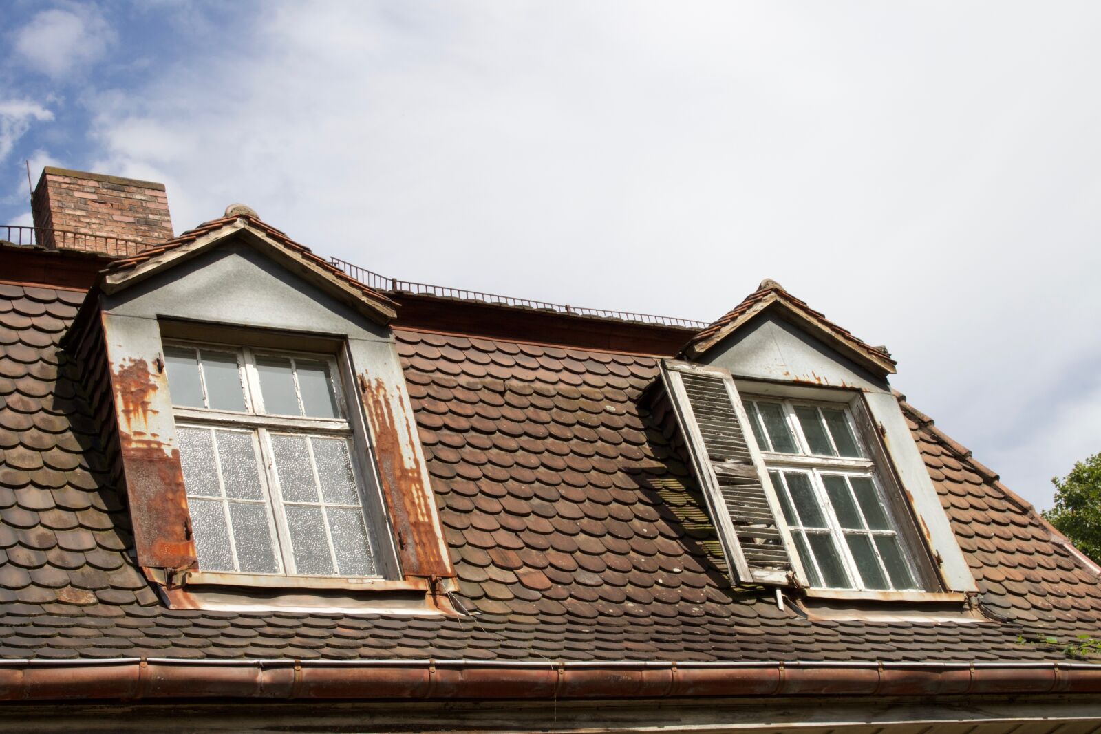 Canon EOS 700D (EOS Rebel T5i / EOS Kiss X7i) sample photo. House, old, sky photography
