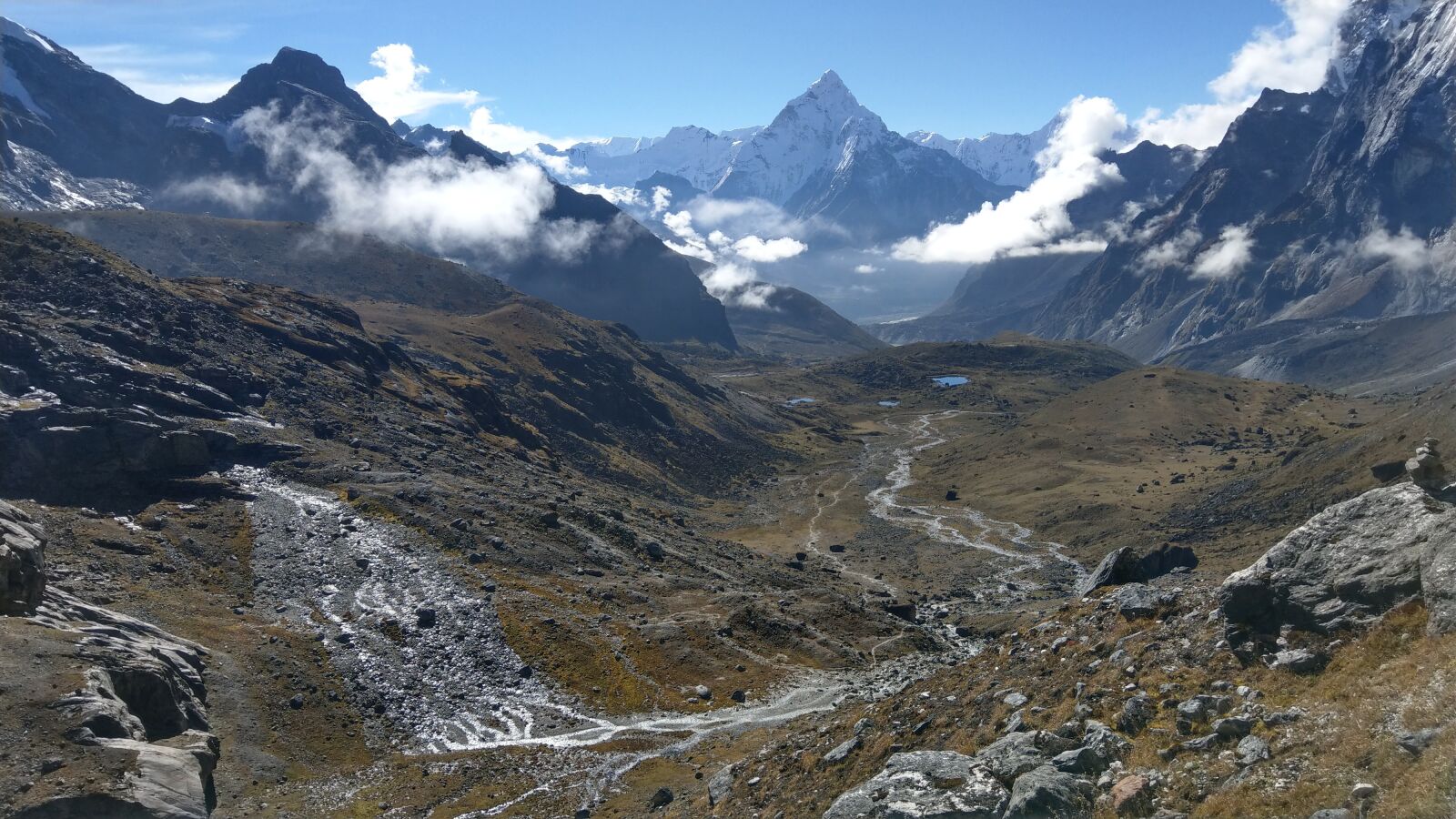 HTC U11 sample photo. Ama dablam, nepal, mountain photography