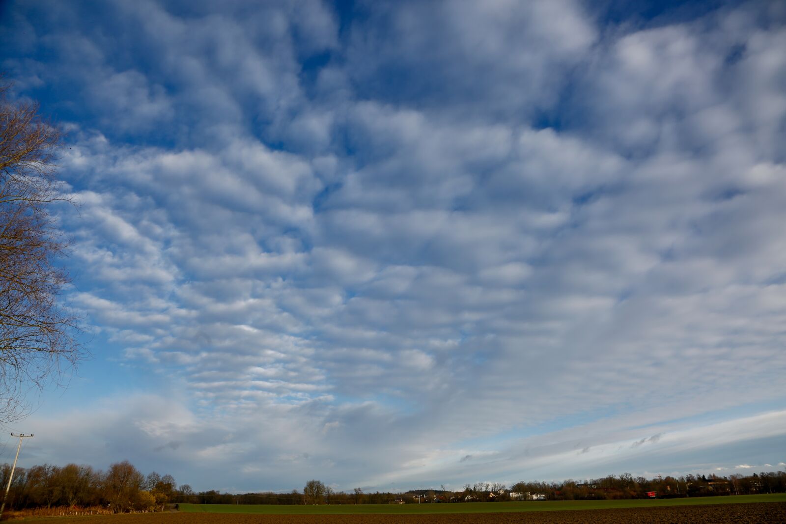 Canon EF 24-105mm F4L IS USM sample photo. Clouds, sky, atmosphere photography