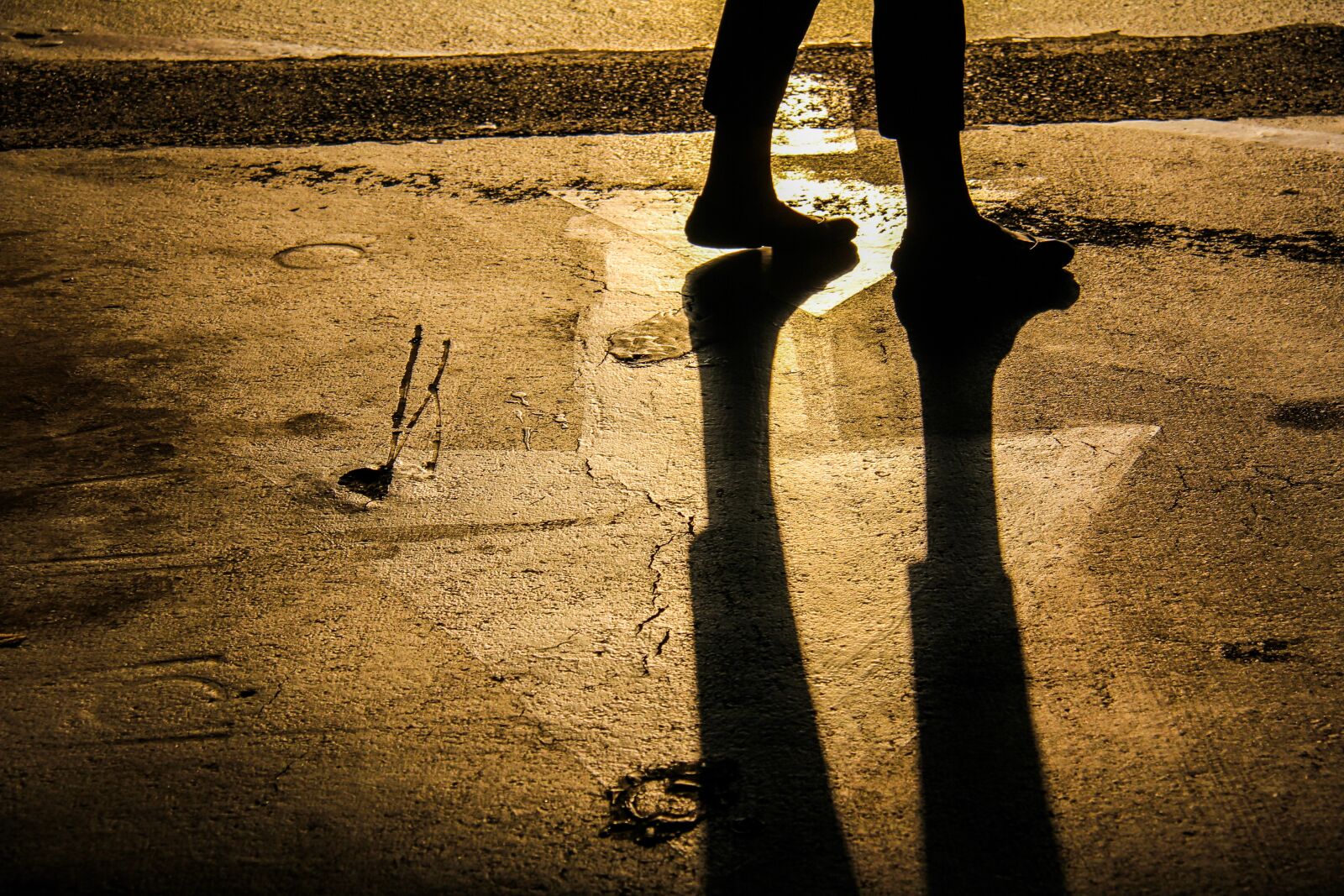 Canon EOS 60D sample photo. Modern pilgrim, journey, walking photography