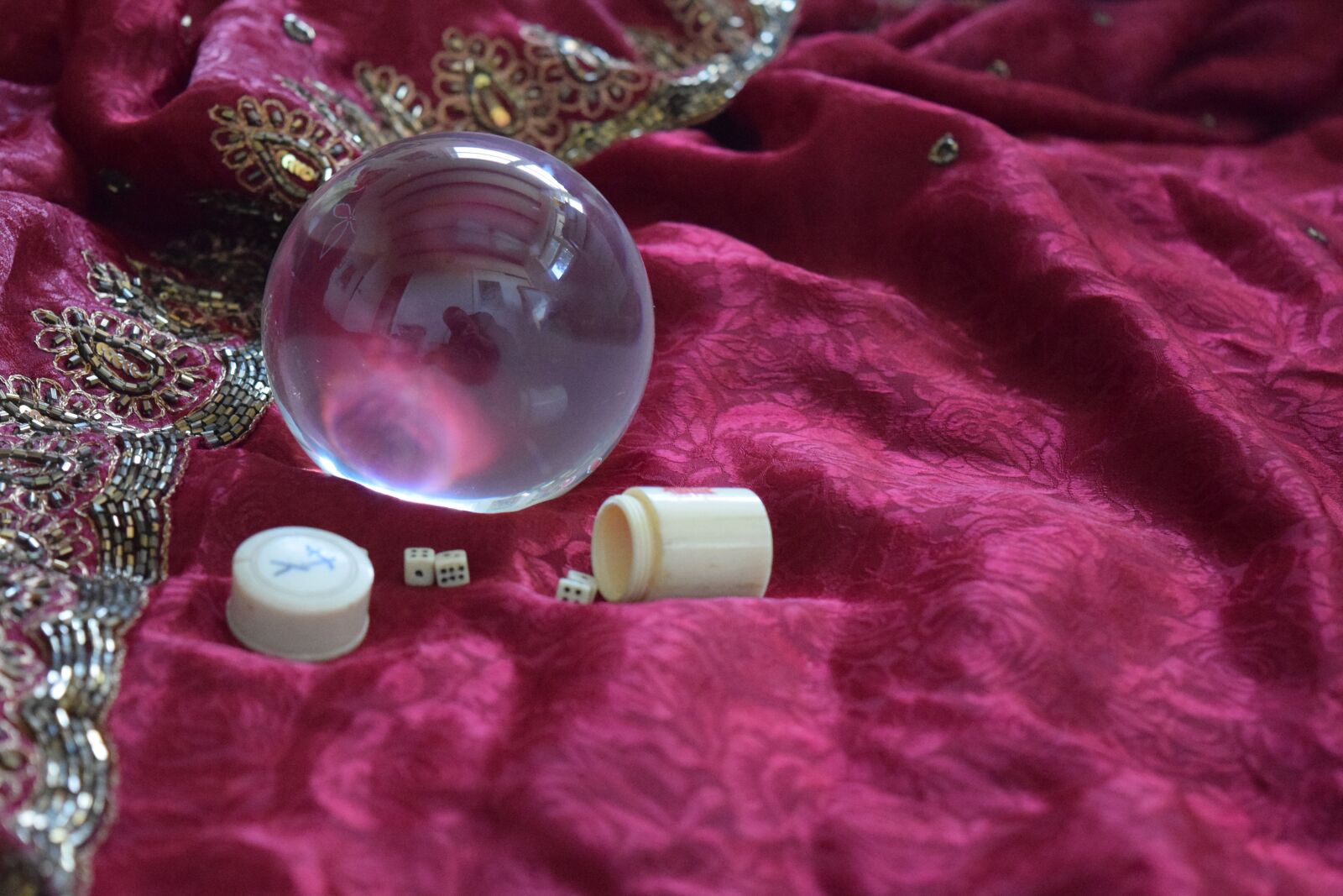Nikon D3300 sample photo. Red, future, dice photography