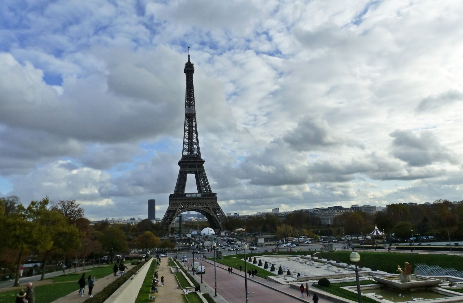 Panasonic Lumix DMC-FZ200 sample photo. Eiffel tower, paris, france photography