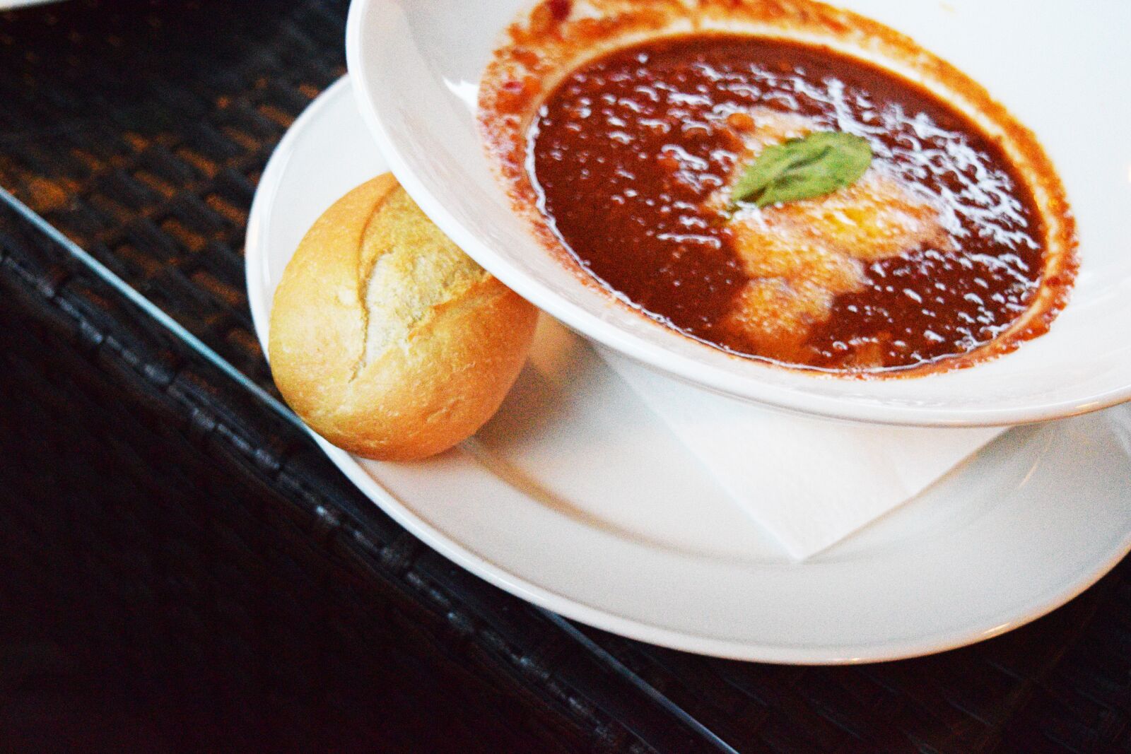 Nikon D3300 sample photo. Soup, chilli, tomato photography