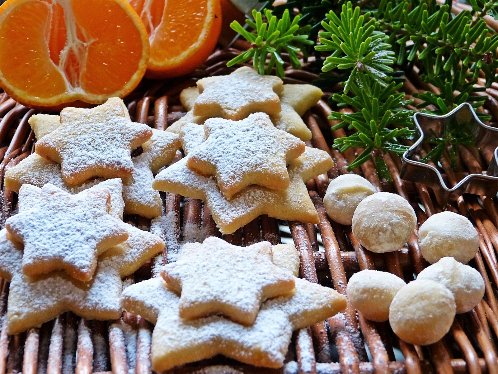 Panasonic Lumix DMC-FZ150 sample photo. Cookie, christmas, advent photography