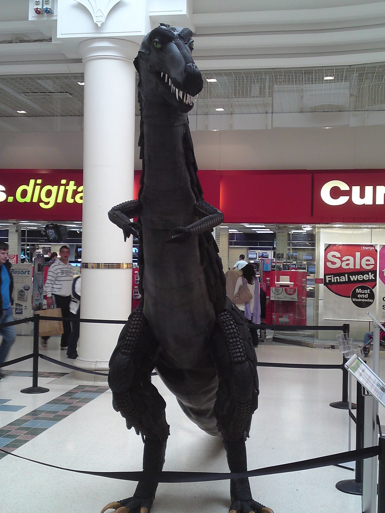 LG KC910 sample photo. Dinosaur, tyres, shapes photography