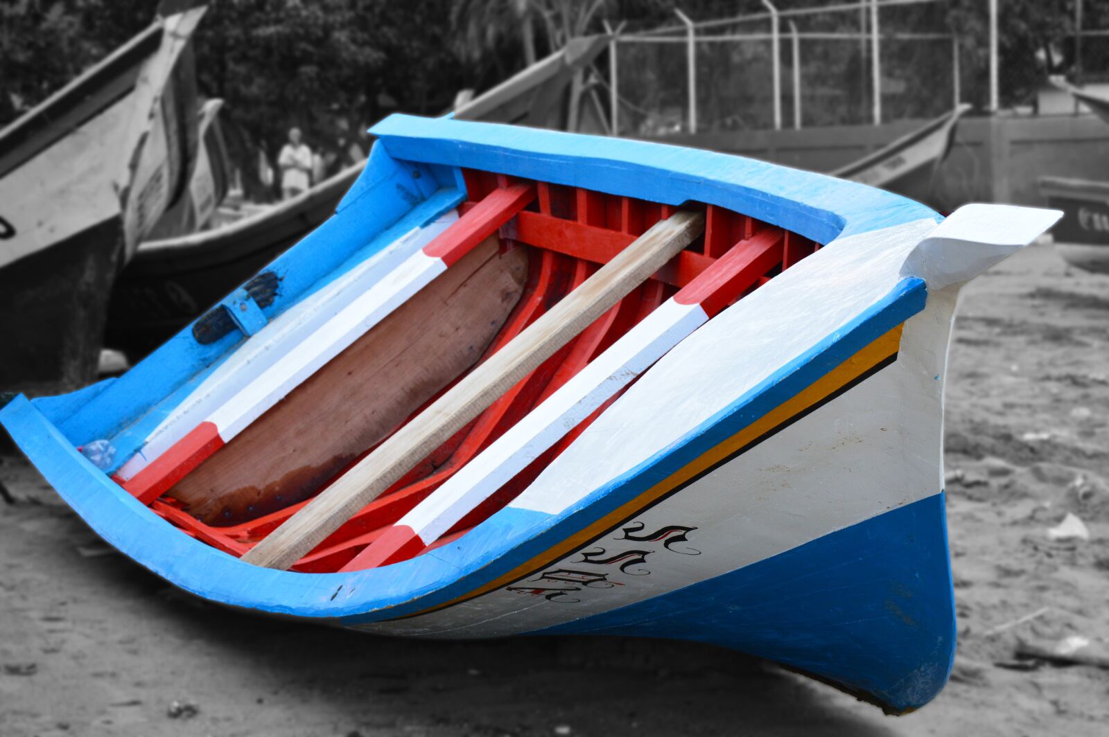 Nikon D3200 sample photo. Boat, beach, sand photography