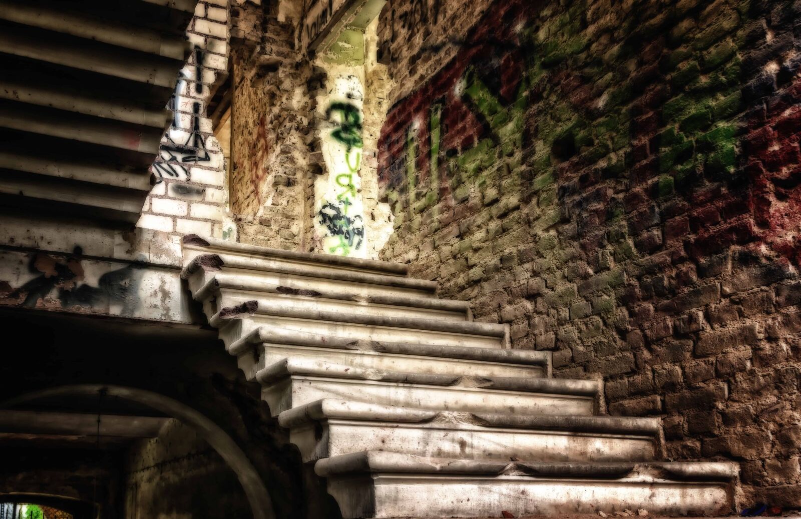 Nikon D3300 sample photo. Architecture, old, stairs, concrete photography