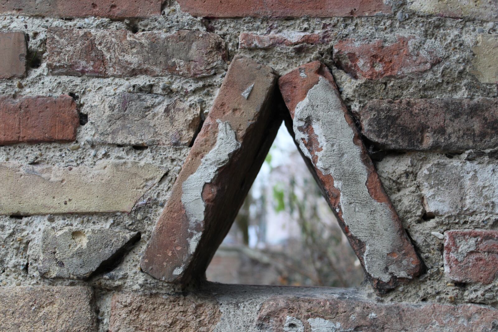 Canon EOS 1300D (EOS Rebel T6 / EOS Kiss X80) sample photo. Augsburg, city wall, monument photography