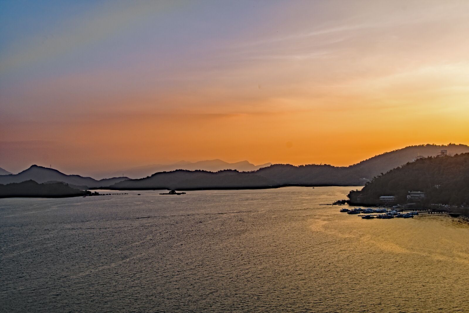 Pentax K-S2 sample photo. Sunset, lake, sky photography