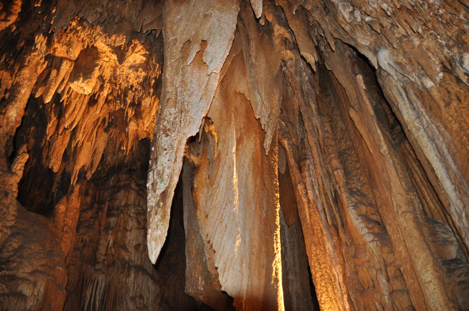 Nikon D5000 sample photo. Luray caverns, speleothems, cave photography