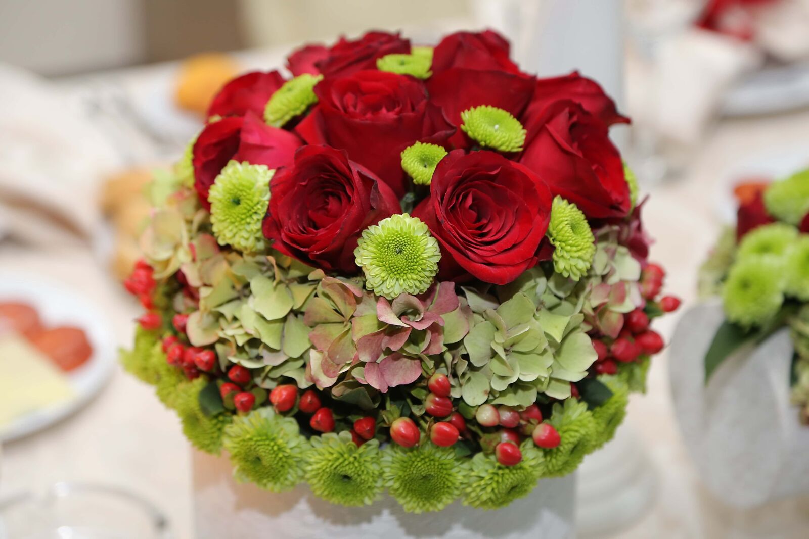 Canon EF 24-105mm F4L IS USM sample photo. Wedding bouquet, bouquet, roses photography