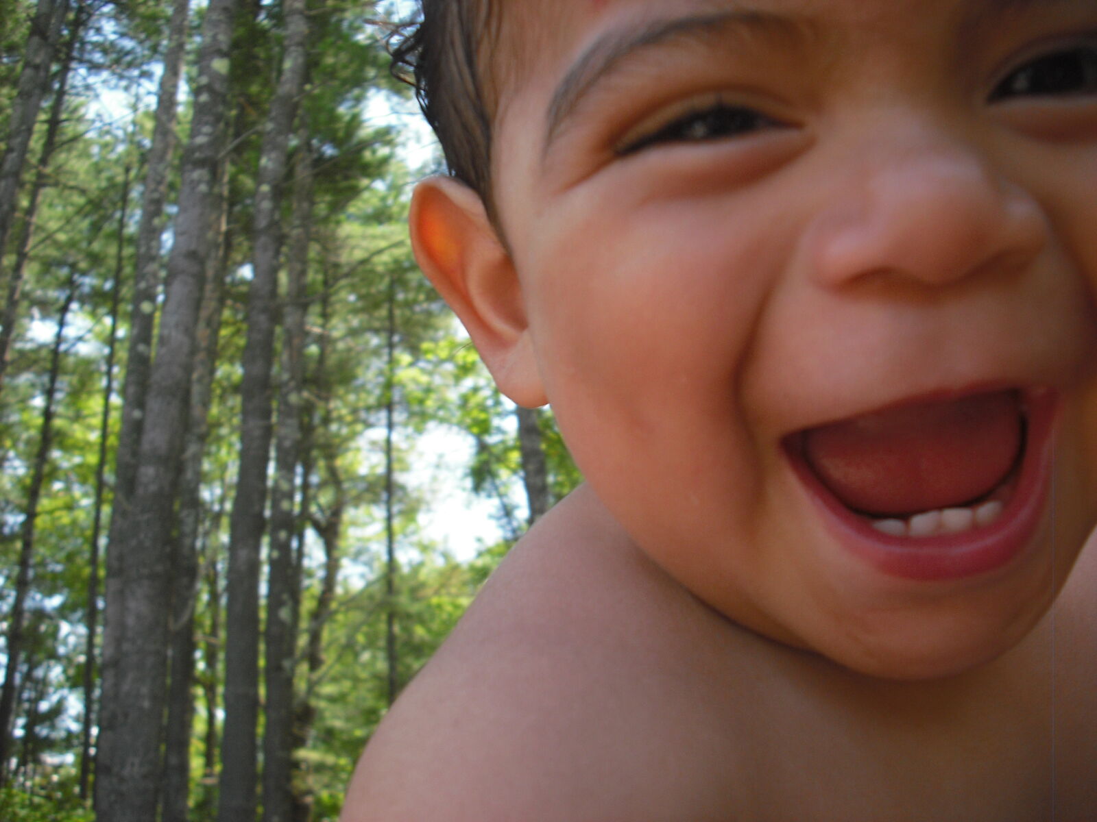 CASIO EX-Z9 sample photo. Happy, baby photography