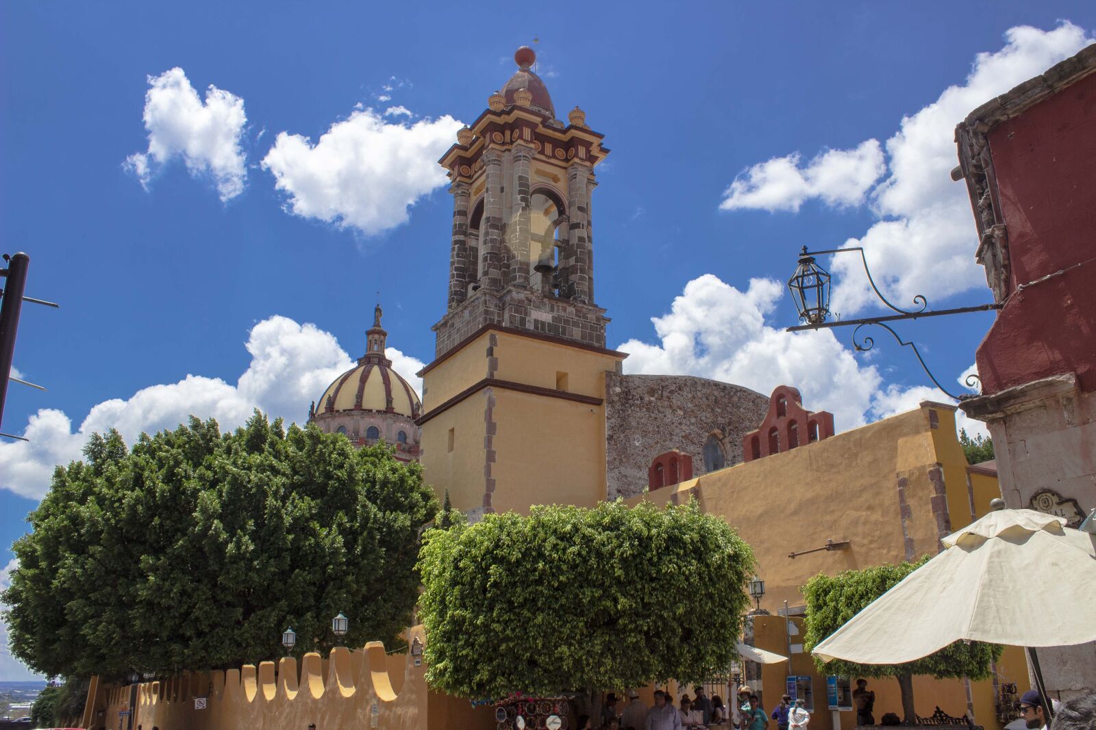 Canon EOS 600D (Rebel EOS T3i / EOS Kiss X5) sample photo. Mexico, colonial city, architecture photography