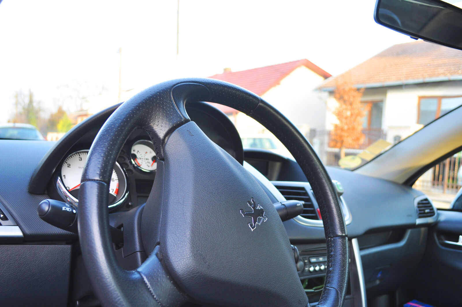 Nikon D90 sample photo. Car, car, interior, control photography