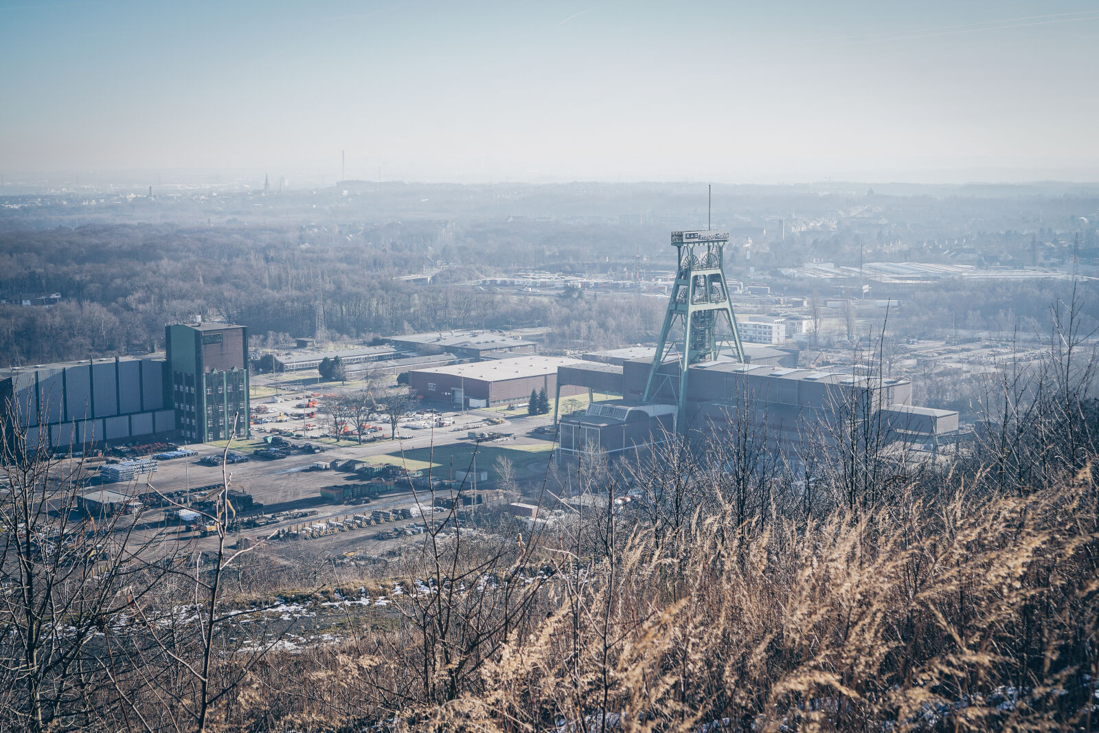 Sony a6000 + Sony E 35mm F1.8 OSS sample photo. Coal, industrial, industrial, building photography