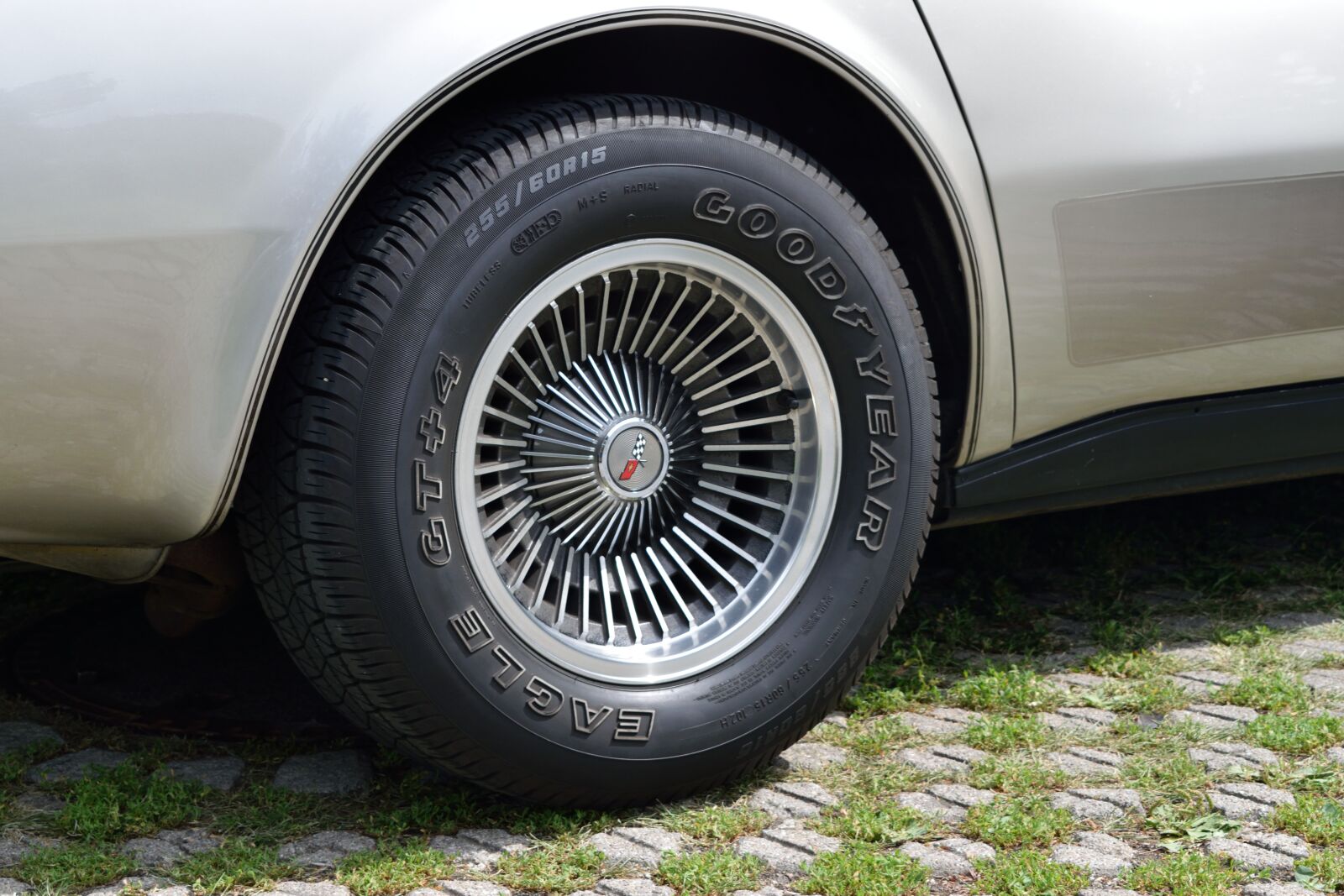 Nikon D3300 sample photo. Rim, wheel, black photography