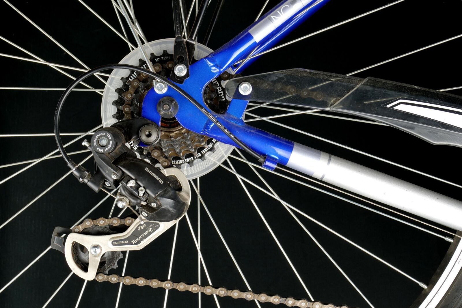 Panasonic Lumix DC-GH5 sample photo. Exchange, bicycle, cycling photography
