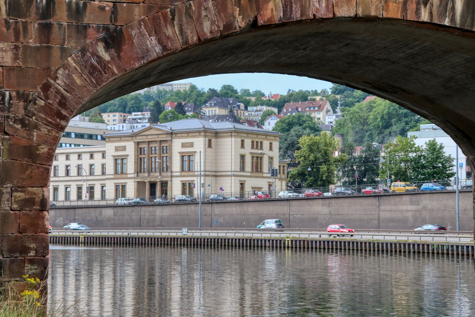 Canon EOS 80D sample photo. Landtag, policy, bridge photography