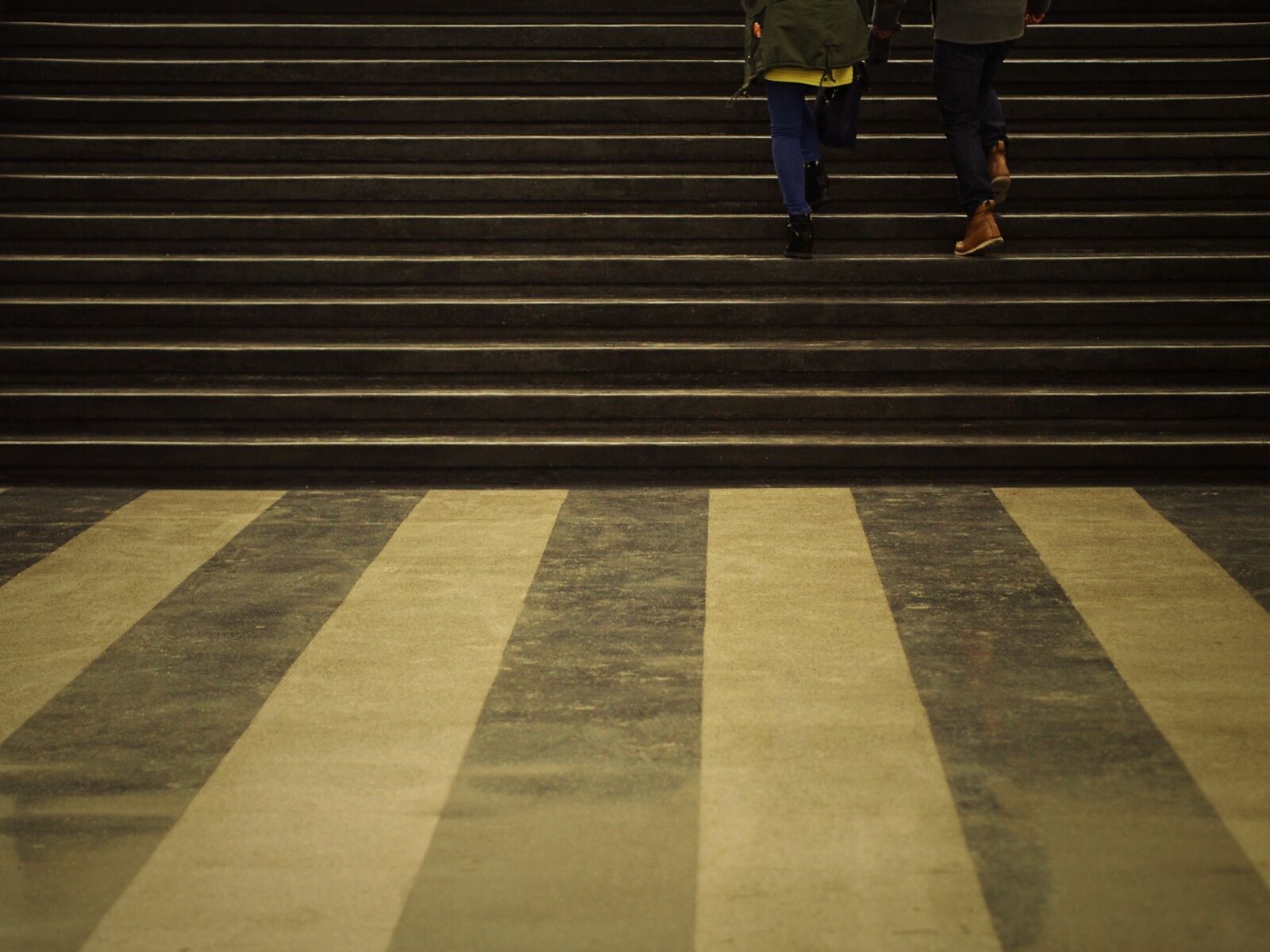 Olympus PEN E-PL5 sample photo. Human, s, walking, in photography
