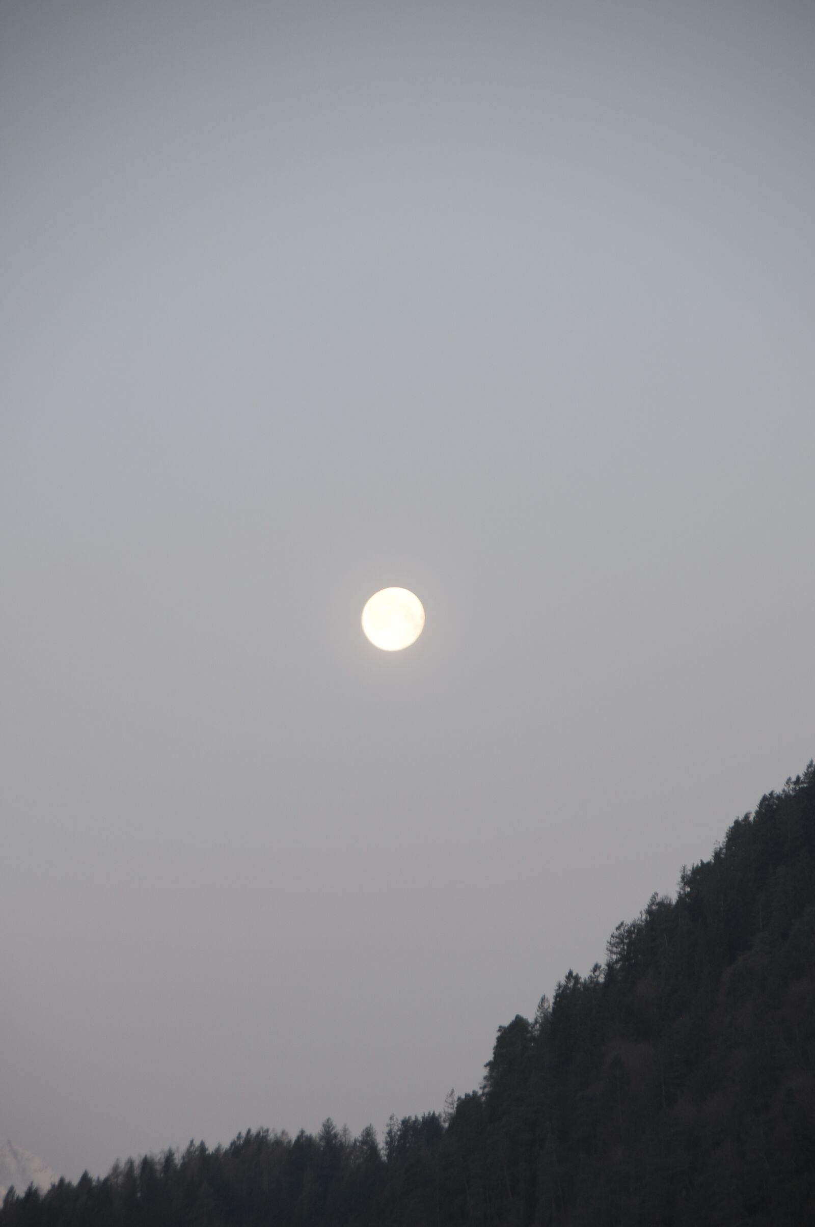 Nikon D300 sample photo. Moon, sky, moonlight photography