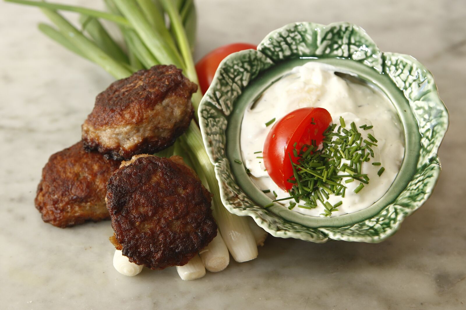 Canon EOS-1D Mark III sample photo. Meatballs, food, dining photography