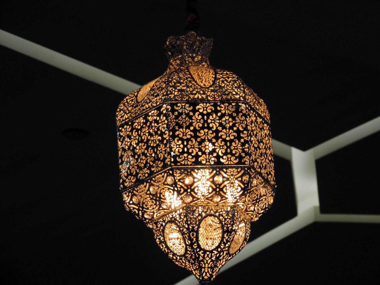 Nikon Coolpix P520 sample photo. Arabesque, baroque, luxury, art photography