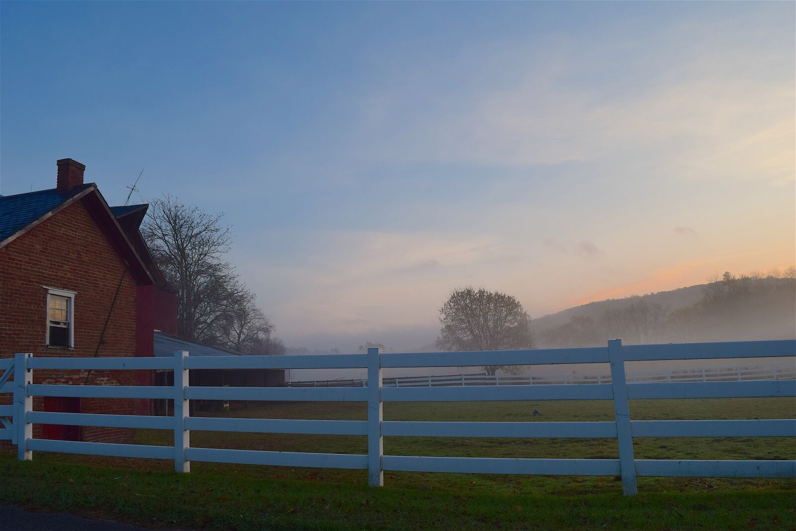 Nikon D3300 sample photo. Dawn, farm, fence photography