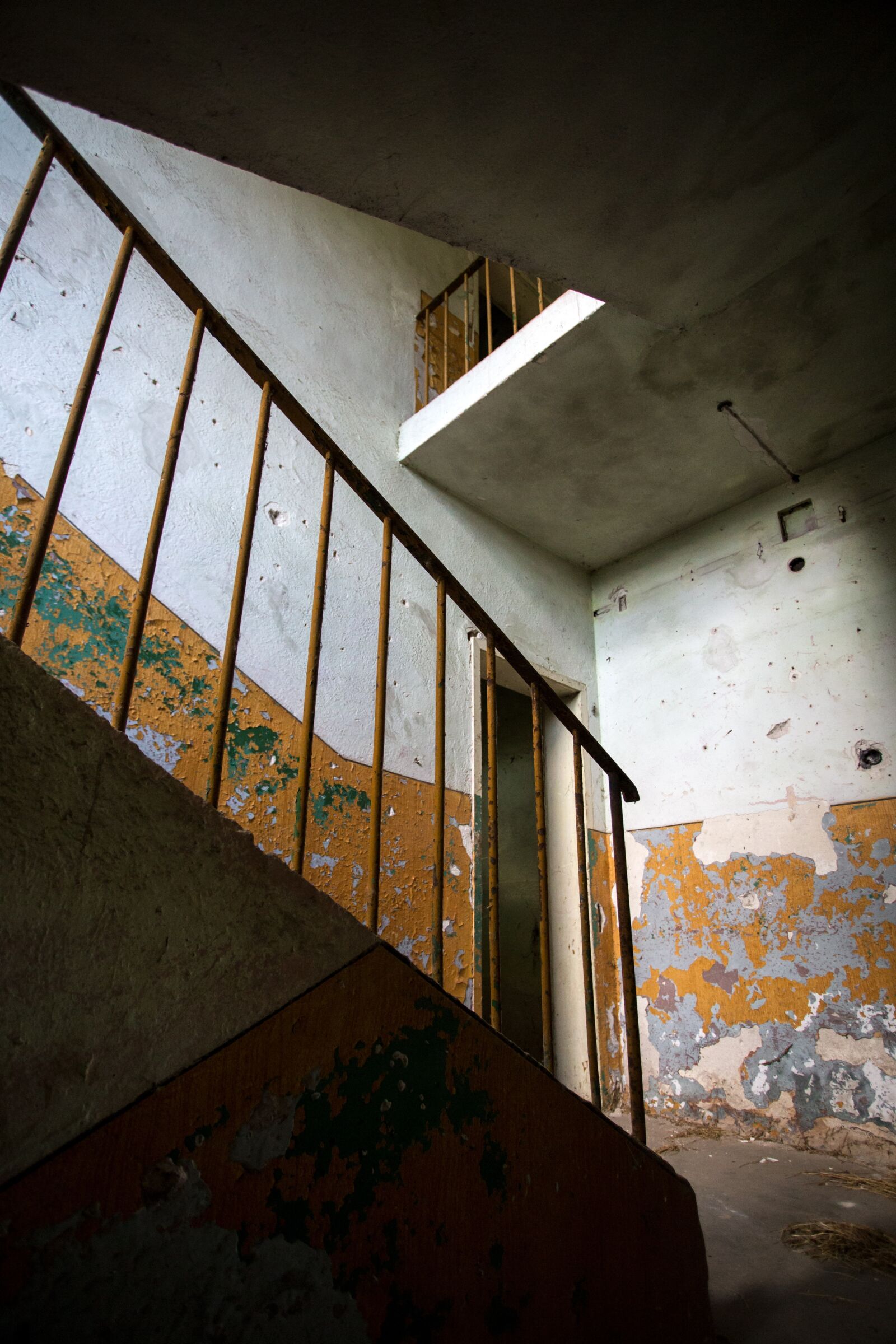 Canon EOS 6D + Canon EF 17-40mm F4L USM sample photo. Old, abandoned, the collapse photography