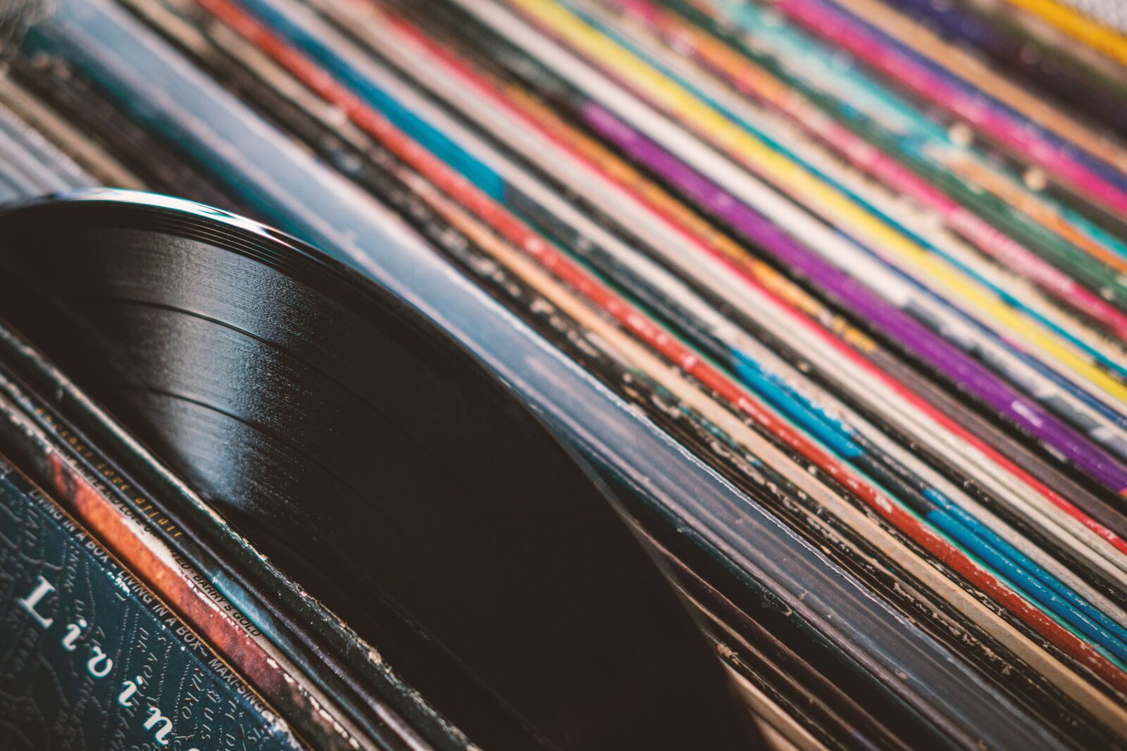 Fujifilm X-T2 + Fujifilm XF 35mm F2 R WR sample photo. Records, vinyl, music photography