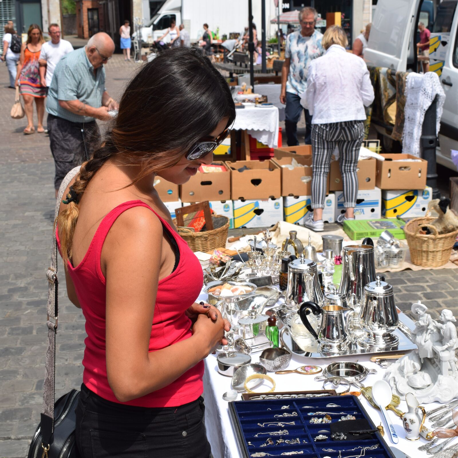 Nikon D5300 sample photo. Woman, people, jumble sale photography