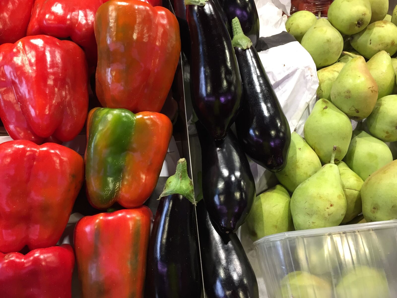 iPhone 6 back camera 4.15mm f/2.2 sample photo. Aubergines, pears, spanish, peppers photography