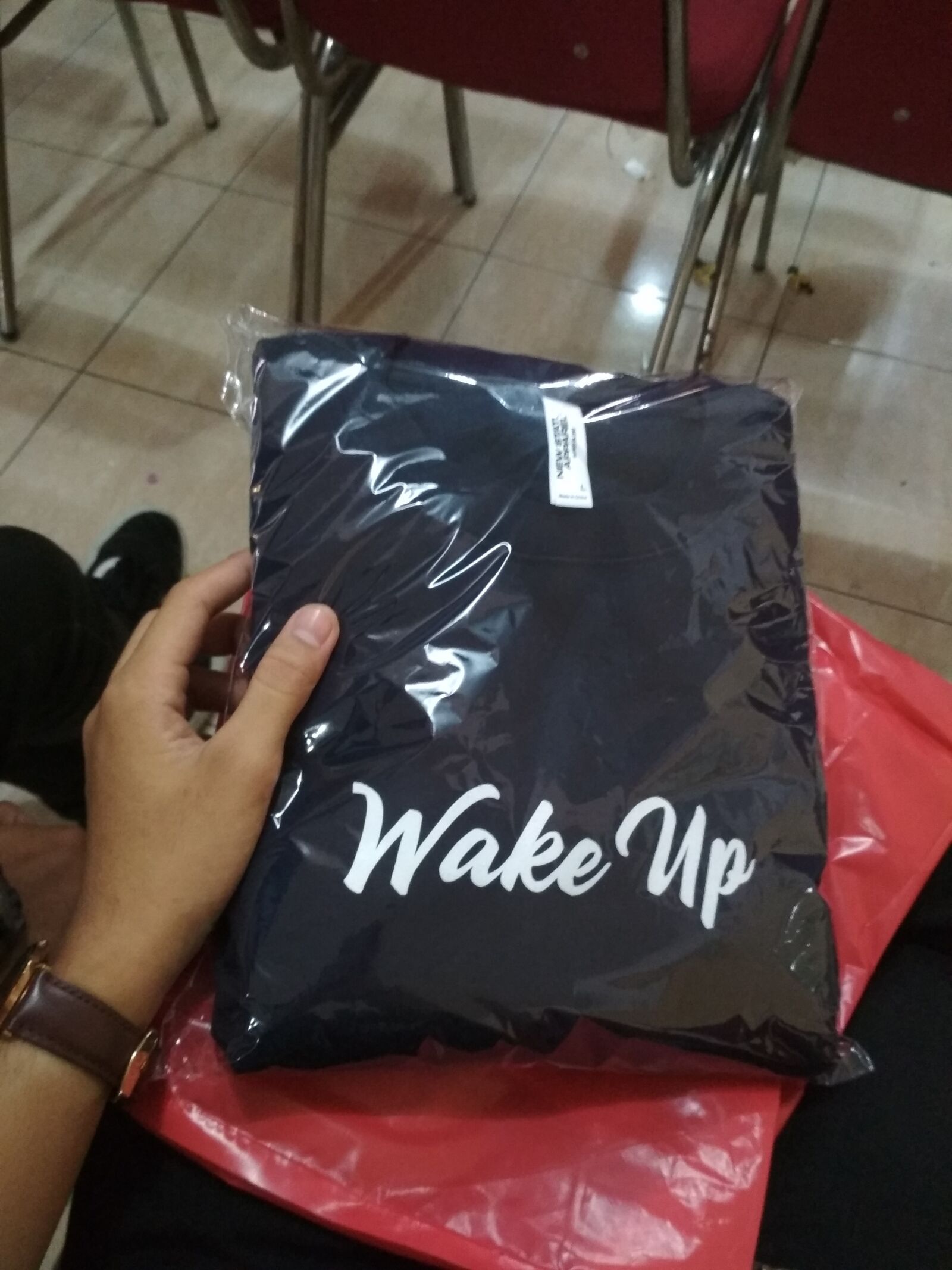 Xiaomi Redmi 4X sample photo. Crewneck, wake, up photography