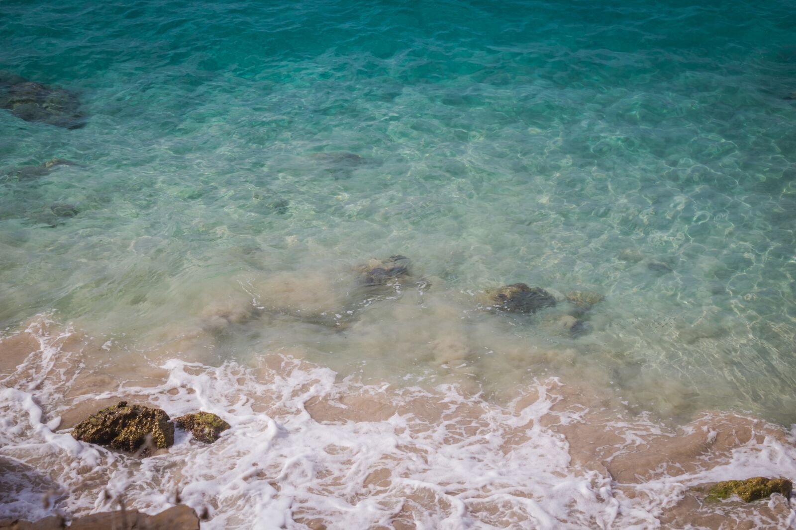 Canon EOS 100D (EOS Rebel SL1 / EOS Kiss X7) sample photo. Beach, sea, blue photography