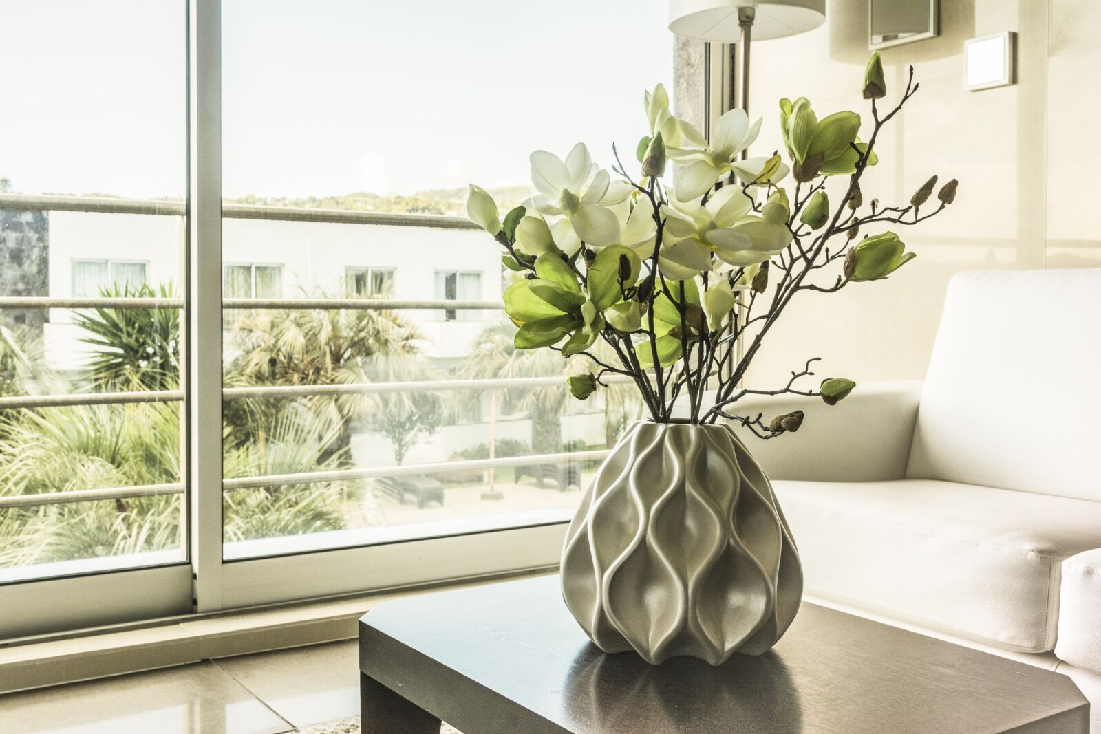 Nikon D7100 sample photo. Window, vase, inside the photography