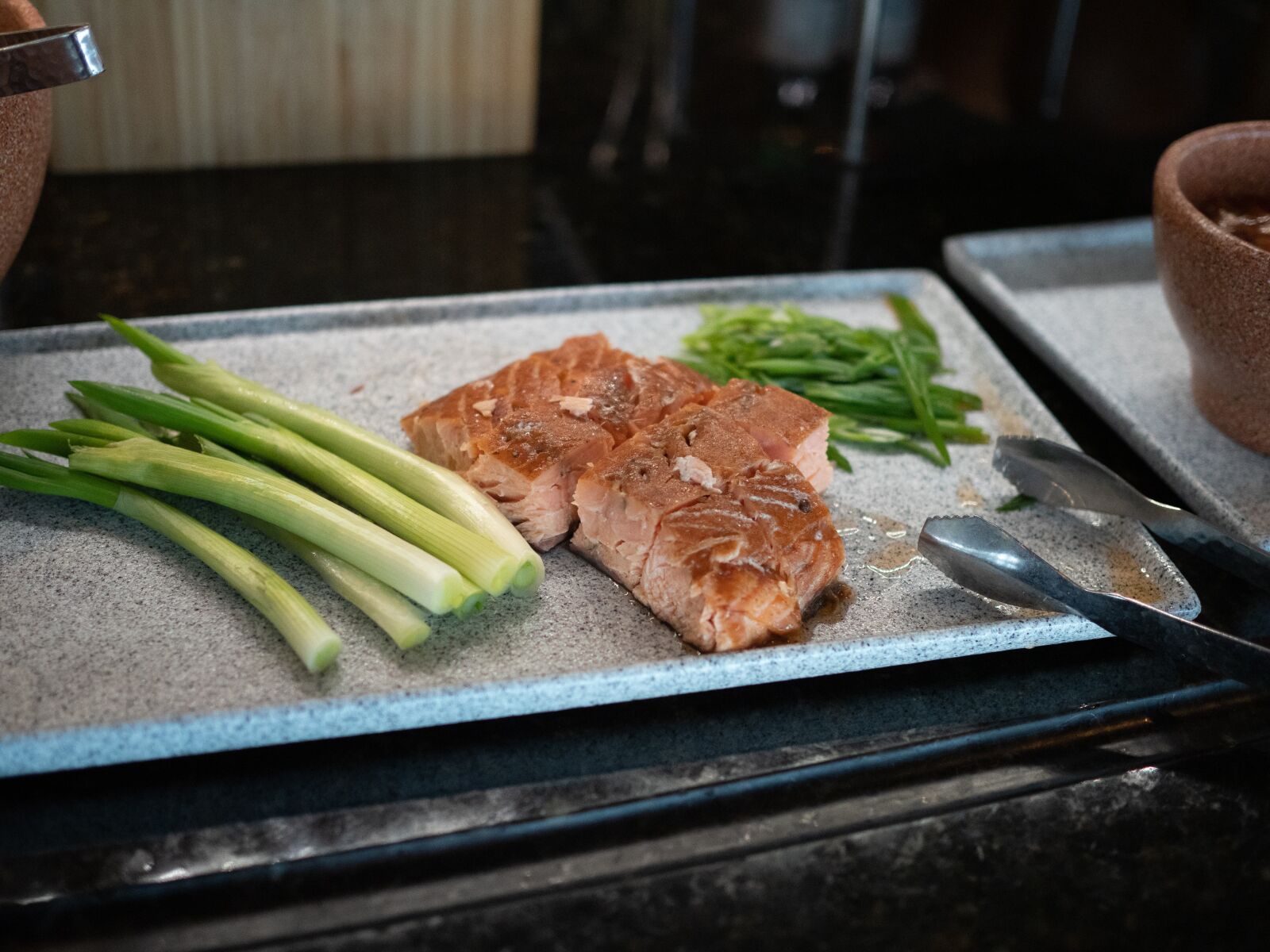 Olympus OM-D E-M1 Mark II + Olympus M.Zuiko Digital 25mm F1.8 sample photo. Salmon, fish, food photography