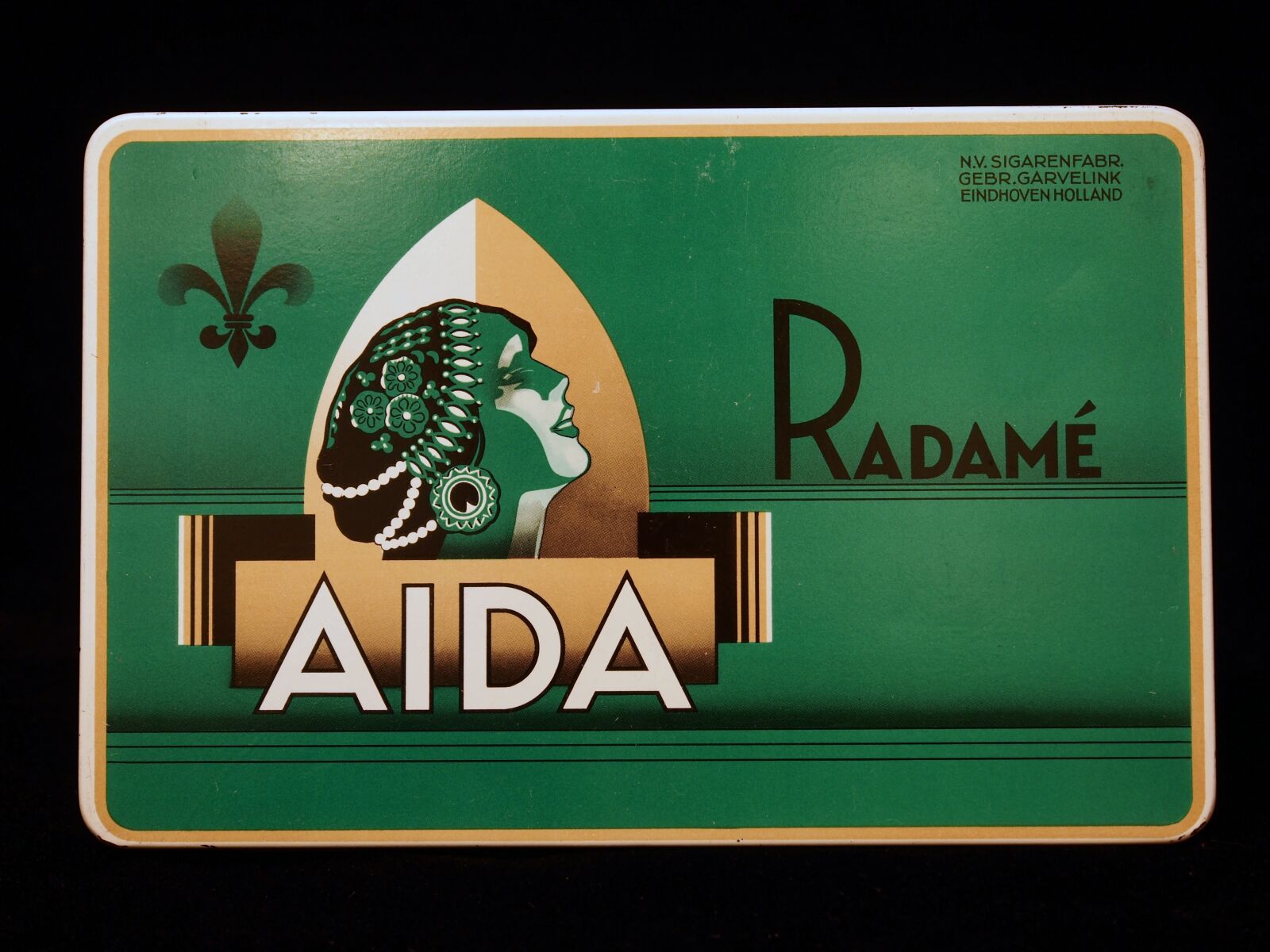 OLYMPUS M.12-50mm F3.5-6.3 sample photo. Aida radamé, cigars, box photography