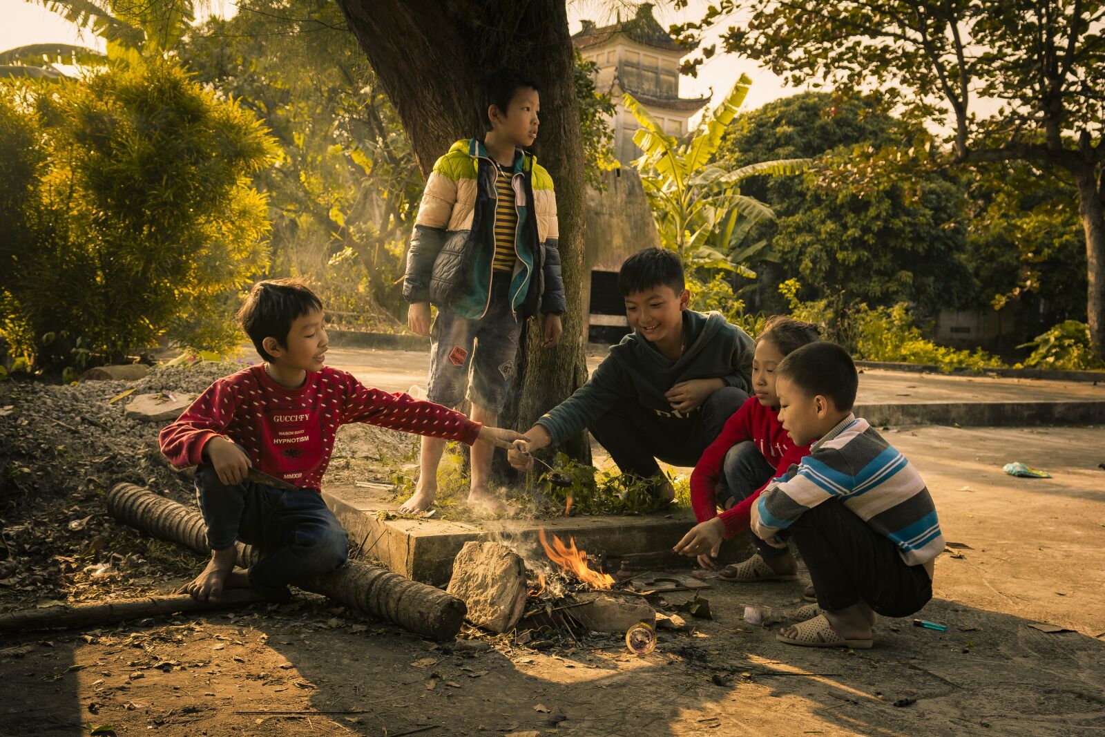 Nikon D7100 sample photo. Children, smiles, fire photography