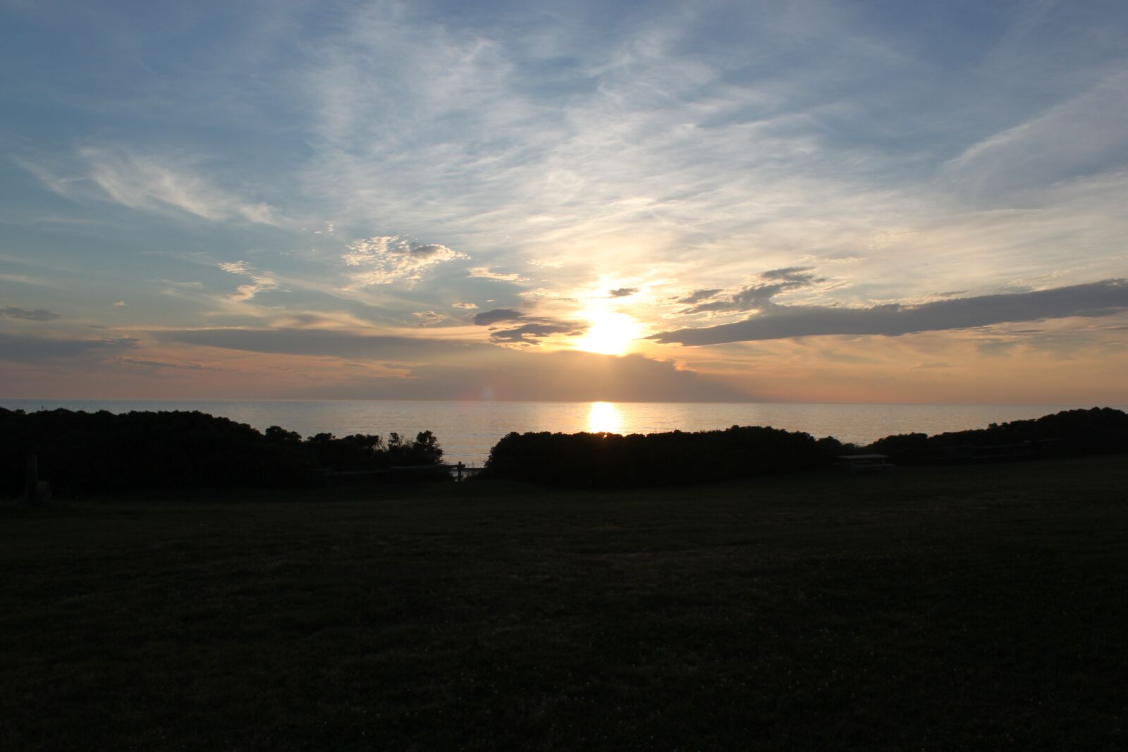 Canon EOS 500D (EOS Rebel T1i / EOS Kiss X3) sample photo. Sunset, sky, landscape photography