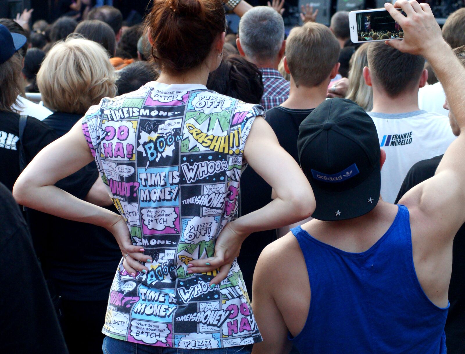Sony SLT-A37 sample photo. Youth, couple, rock concert photography