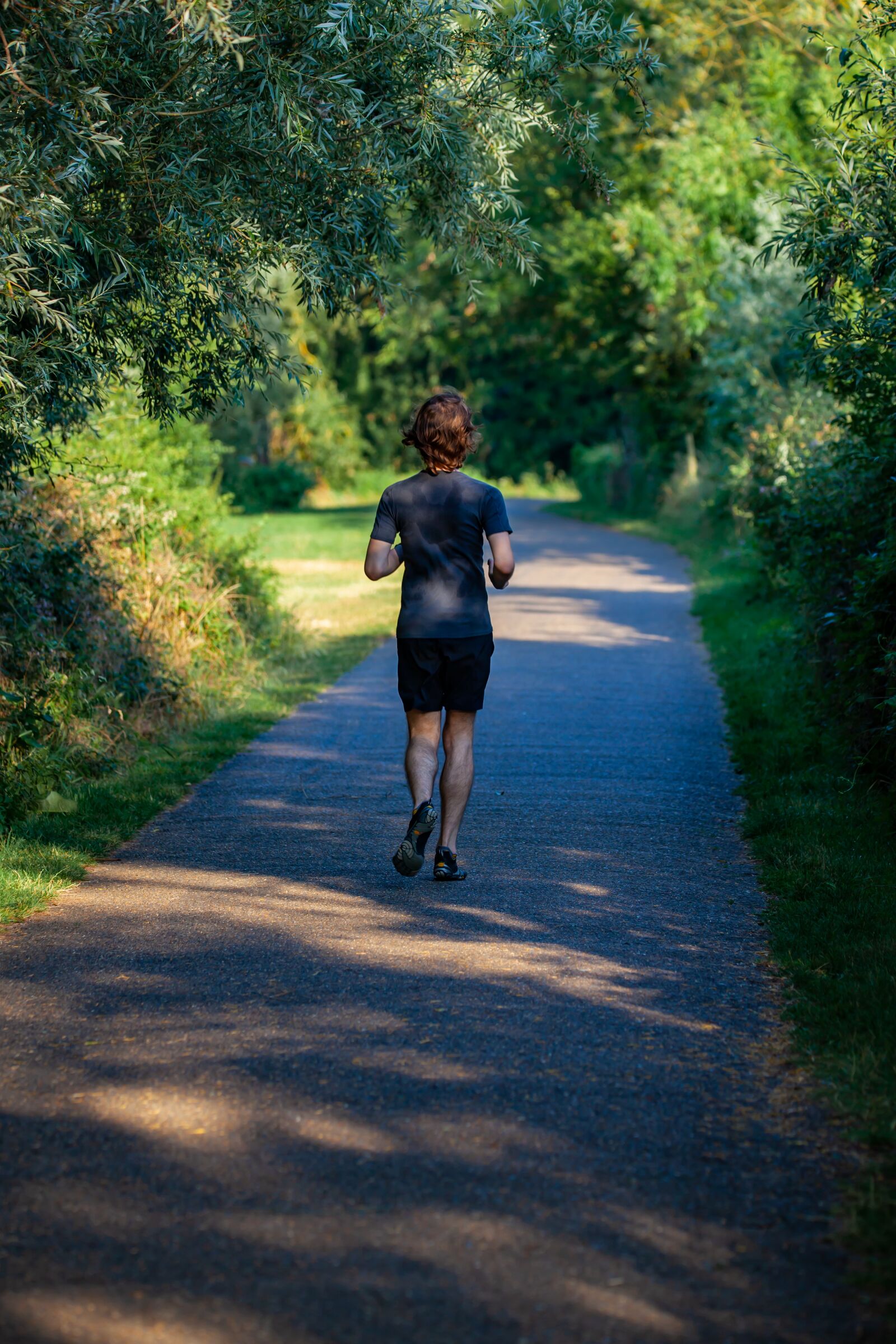 150-600mm F5-6.3 DG OS HSM | Contemporary 015 sample photo. Runner, jogging, run in photography