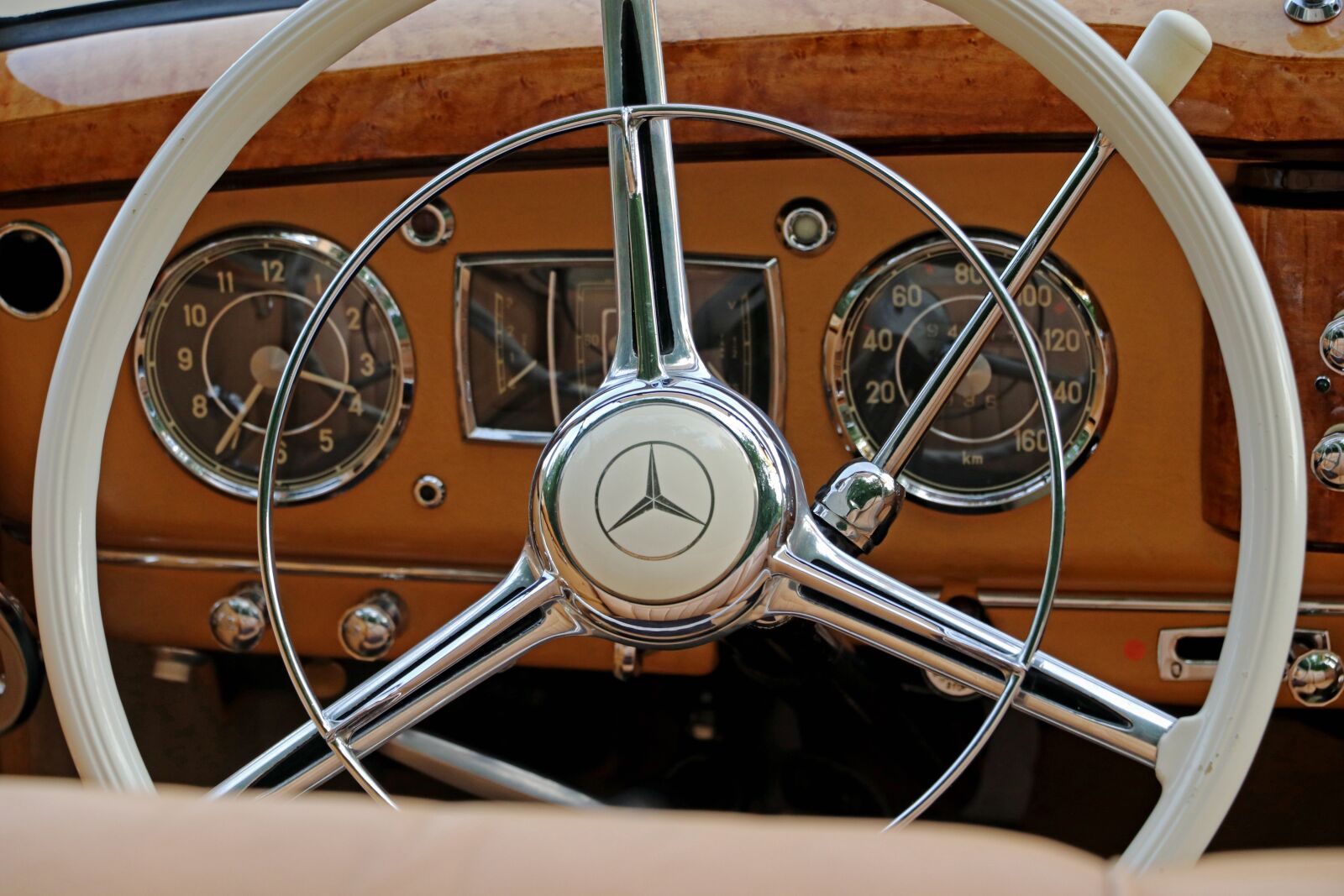 Canon EOS 80D sample photo. Auto, oldtimer, mercedes photography