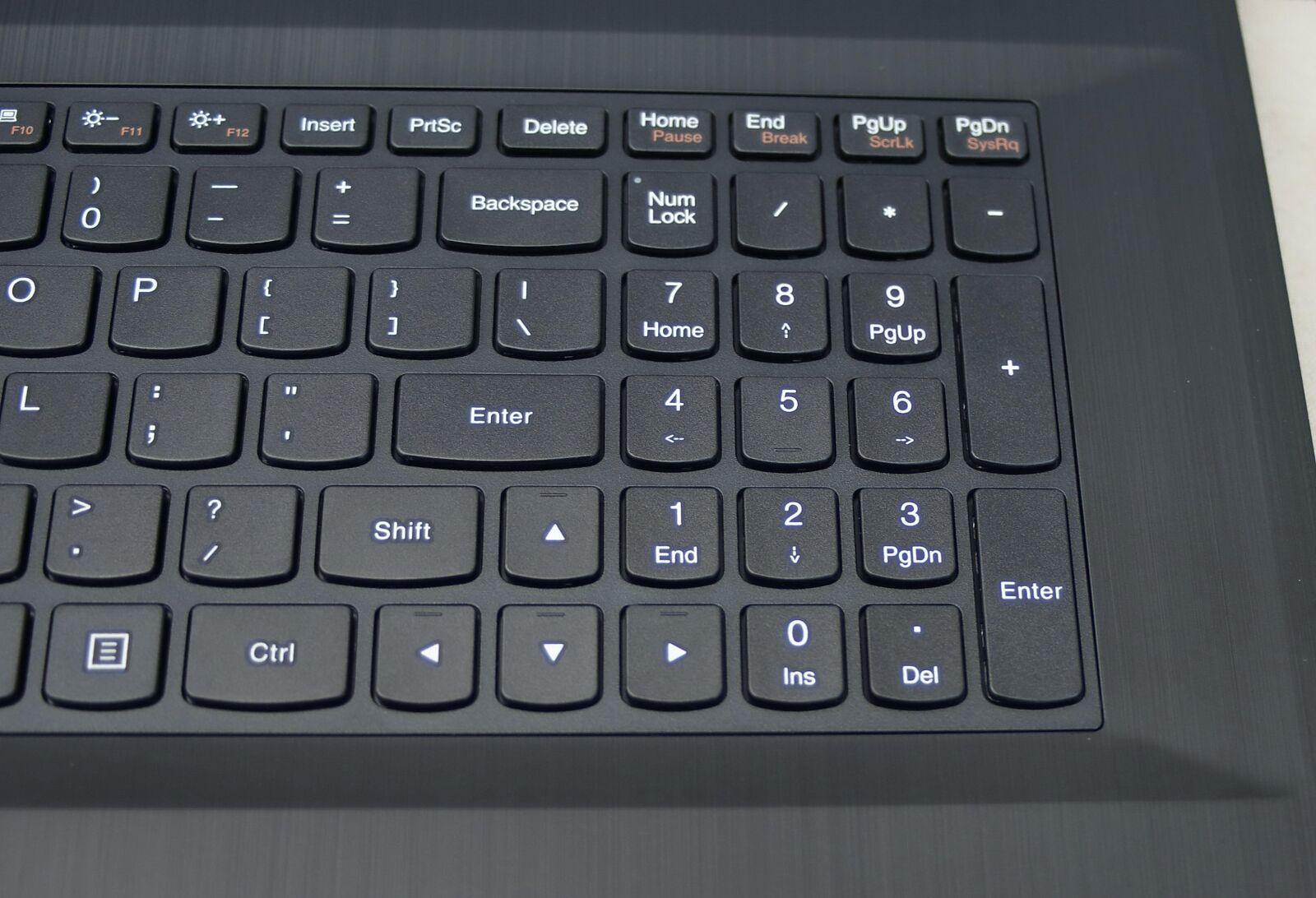 Sony Alpha DSLR-A290 sample photo. Keyboard, laptop, business photography