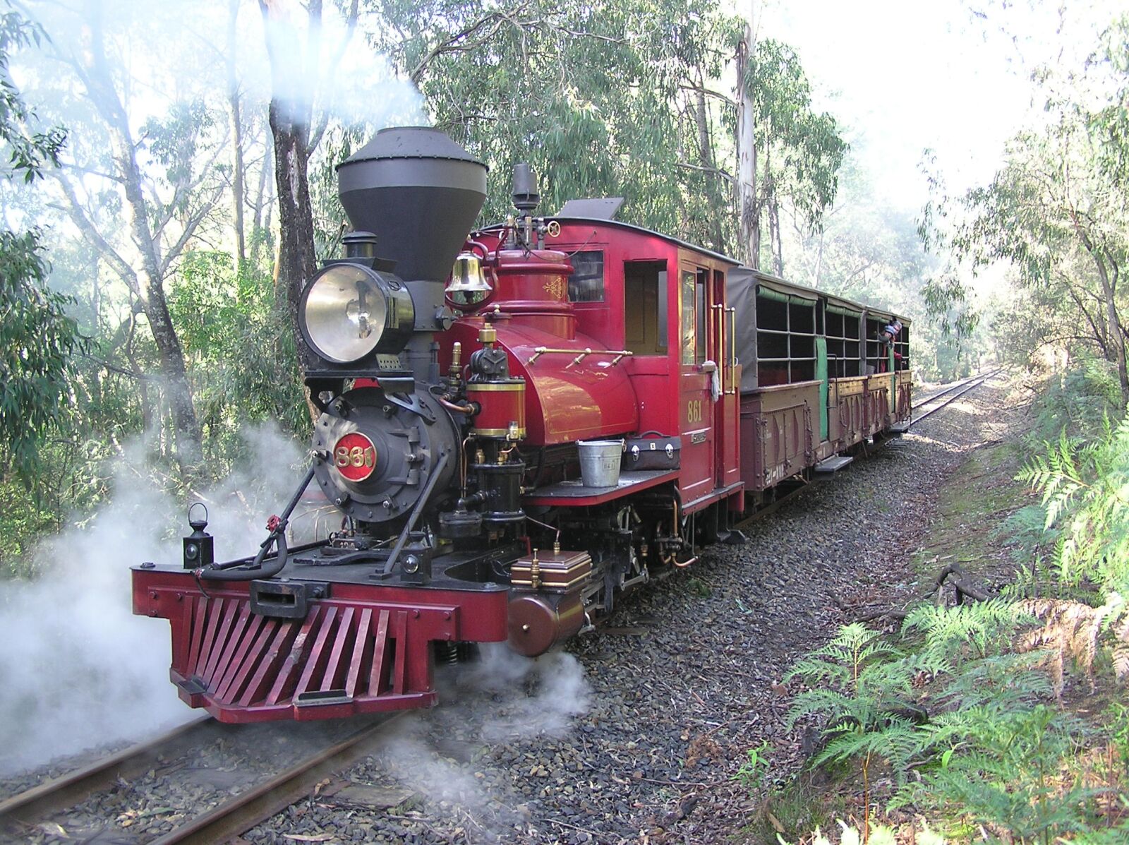 Olympus C750UZ sample photo. Steam train, railway, journey photography