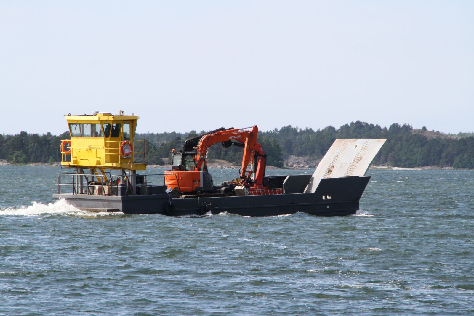 Canon EOS 1000D (EOS Digital Rebel XS / EOS Kiss F) sample photo. Ship, raft, transportation photography
