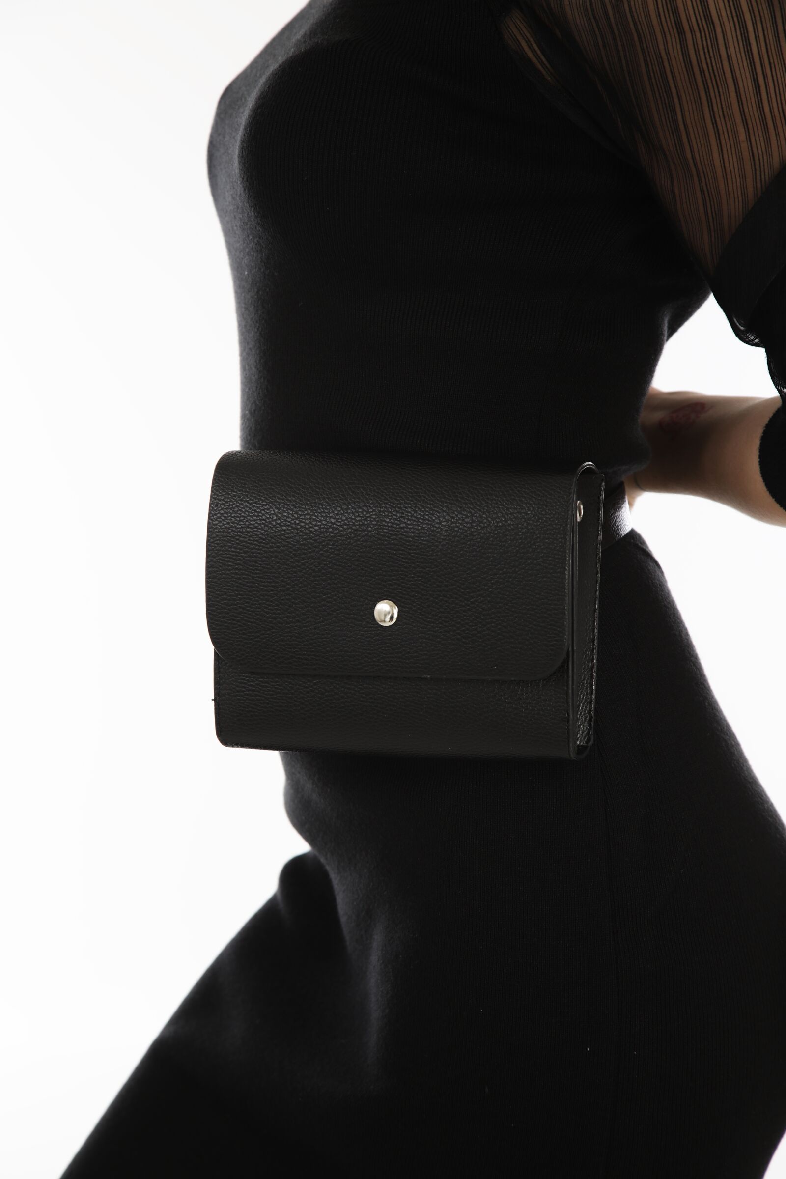 Canon EOS 5D Mark IV sample photo. Bag, black, fashion photography