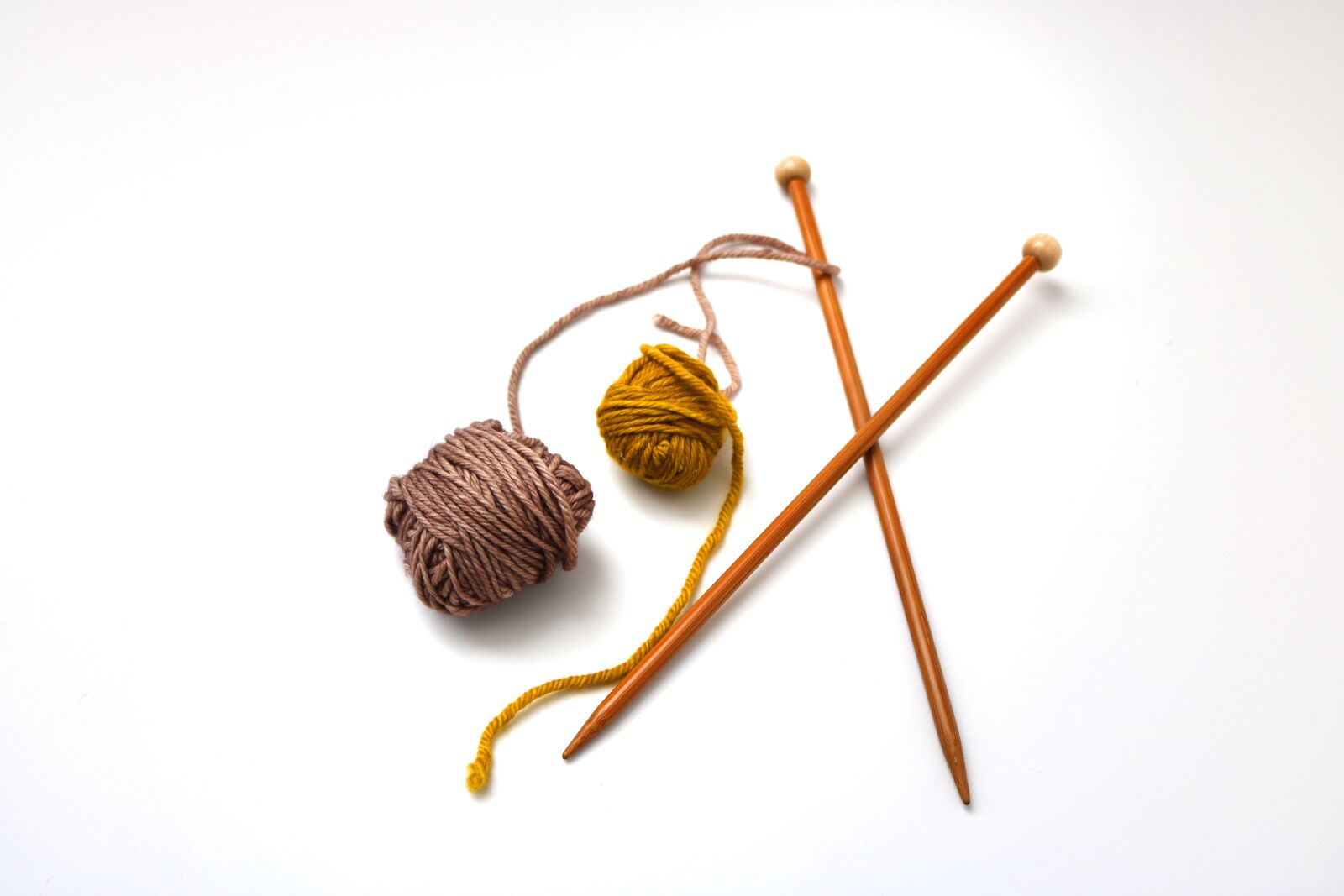 Canon EOS 750D (EOS Rebel T6i / EOS Kiss X8i) sample photo. Knitting, knit, knitting needles photography