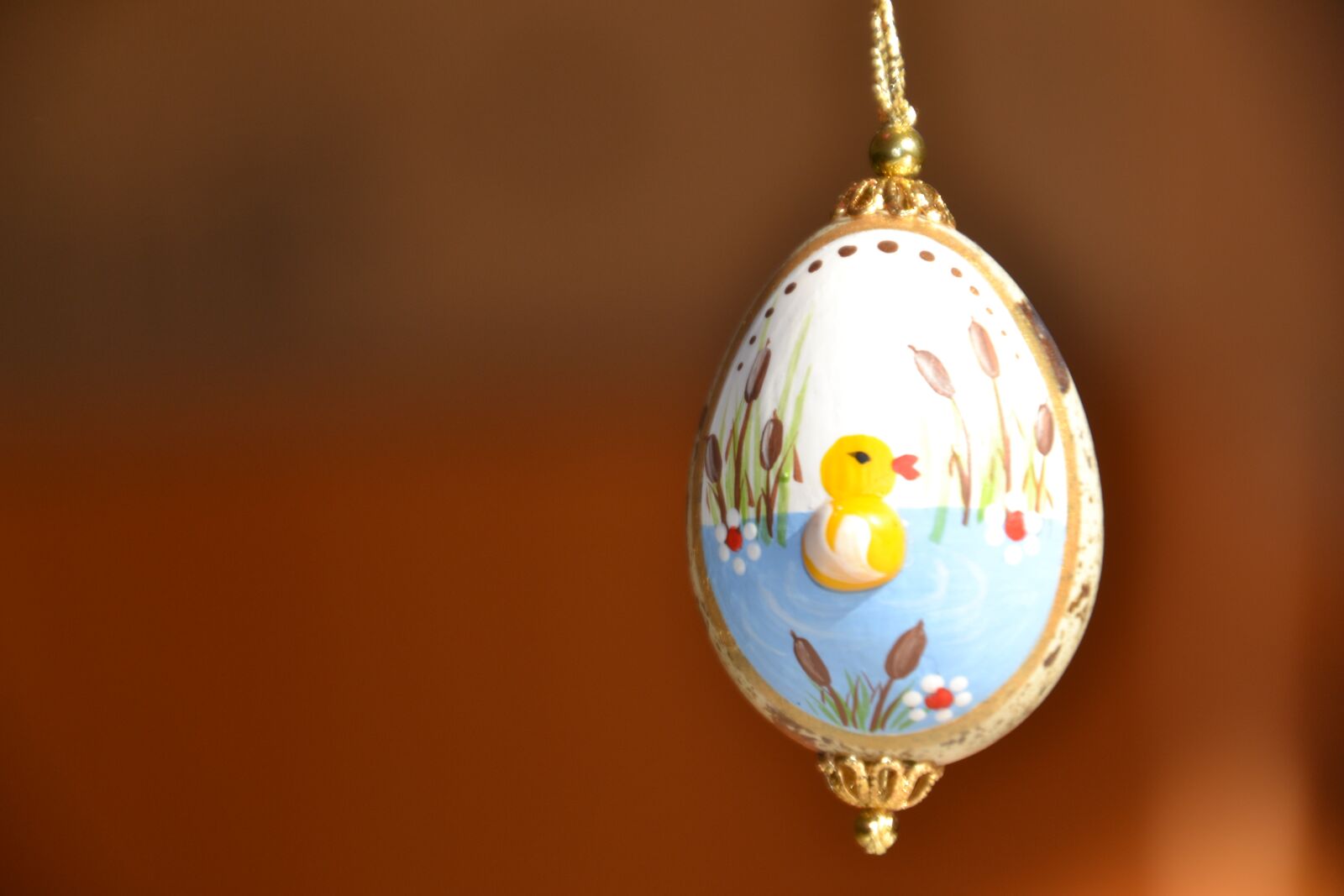 Nikon D3100 sample photo. Egg, painted, quail egg photography