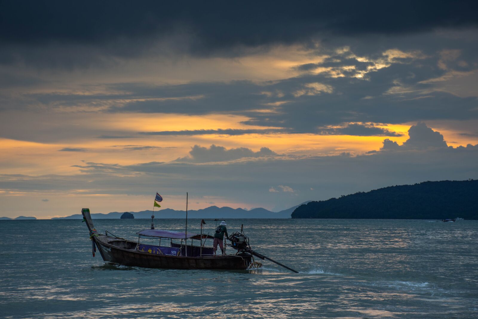 Nikon D7200 sample photo. Ship, sea, thailand photography