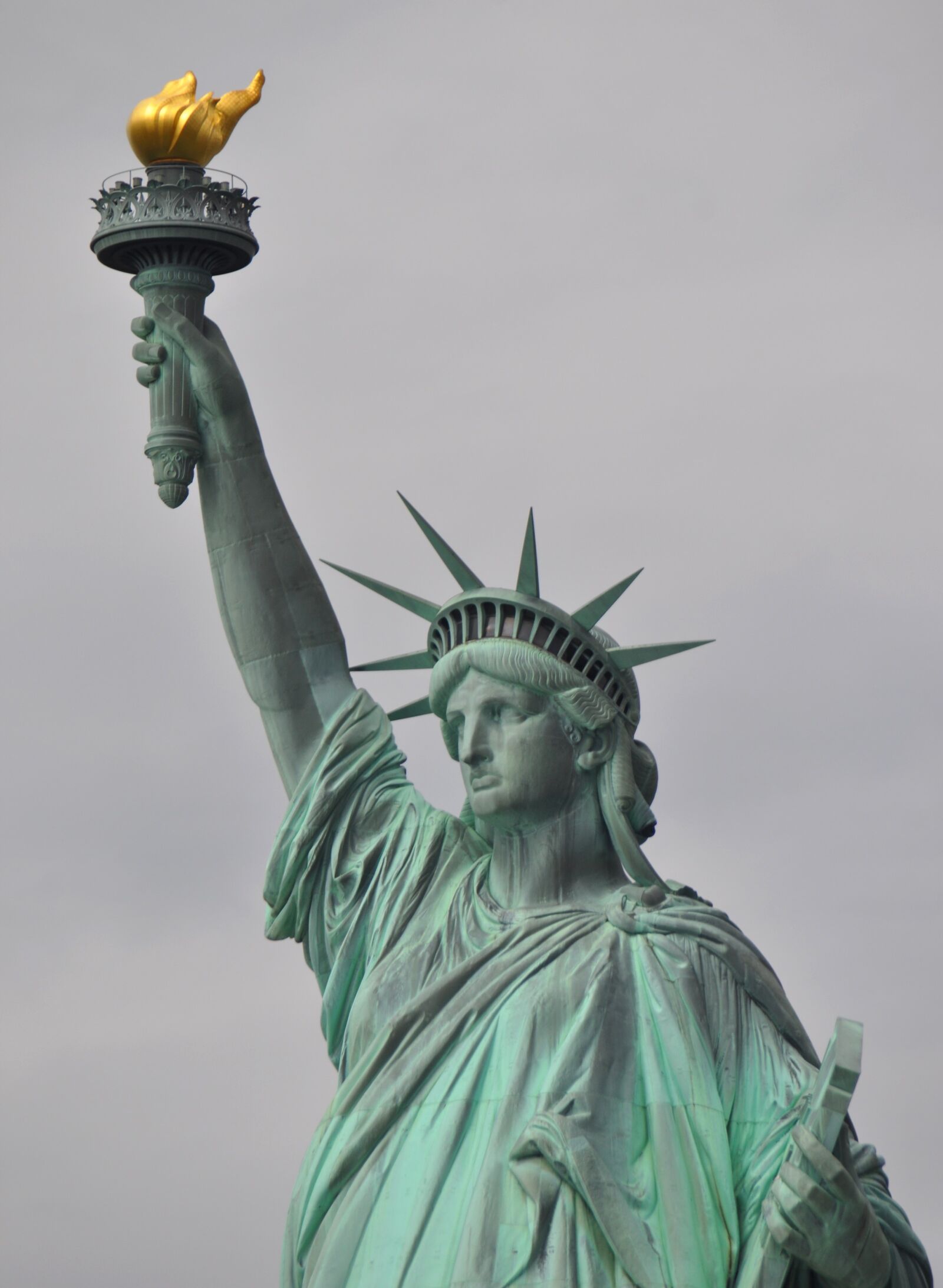 Nikon D5000 sample photo. Statue of liberty, new photography